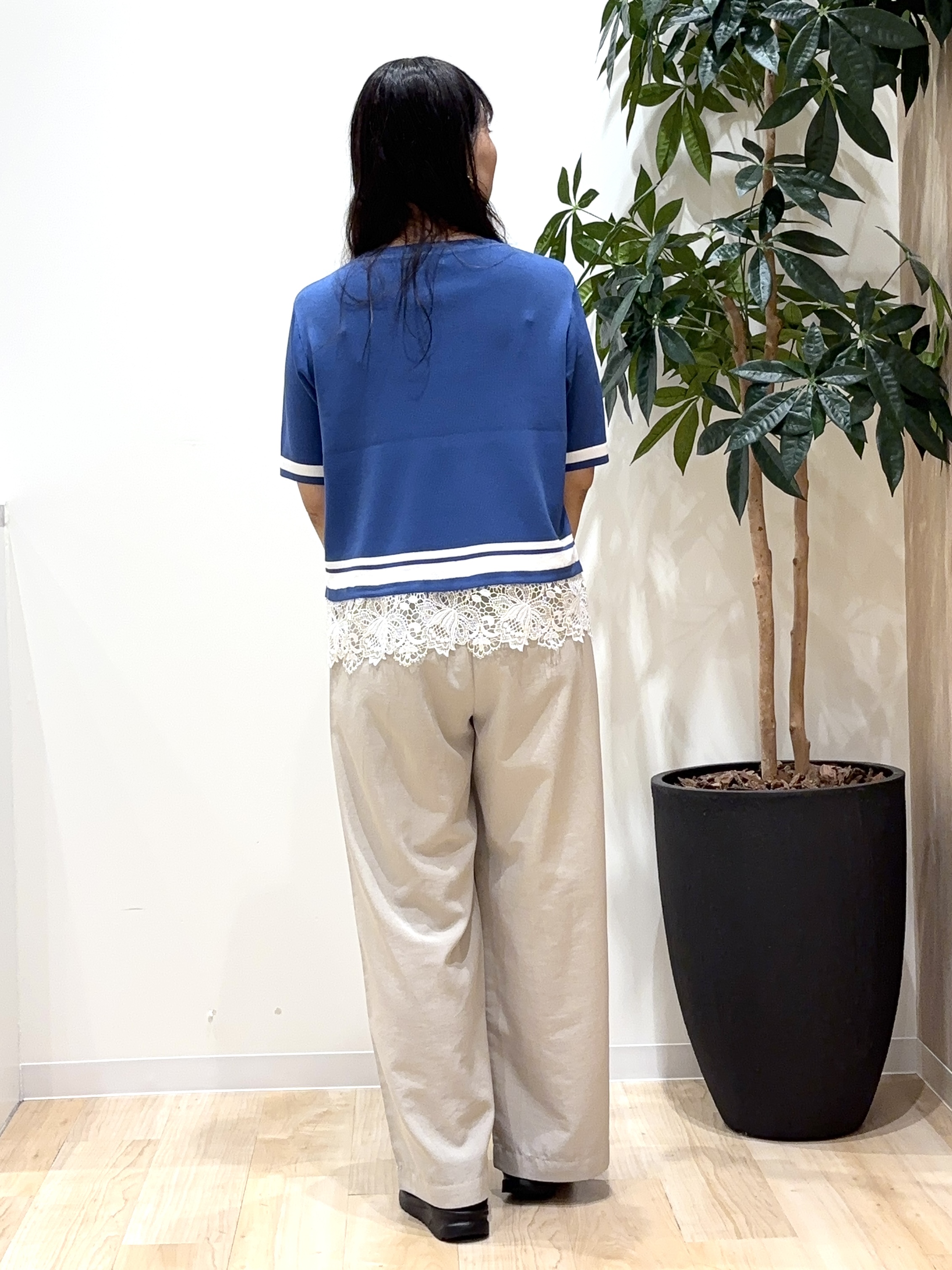 miraiさんの「grove｜【シリーズ累計36万枚／UVカット・ひんやり・洗濯機OK】やわらかドライタッチレースドッキングニット」を使ったコーディネート