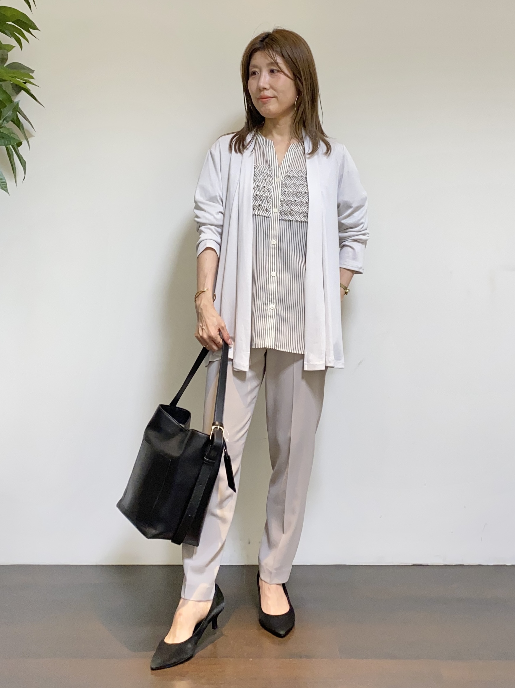 tomoさんの「UNTITLED｜【接触冷感/UVカット/遮熱機能】フライスジャージカーディガン」を使ったコーディネート