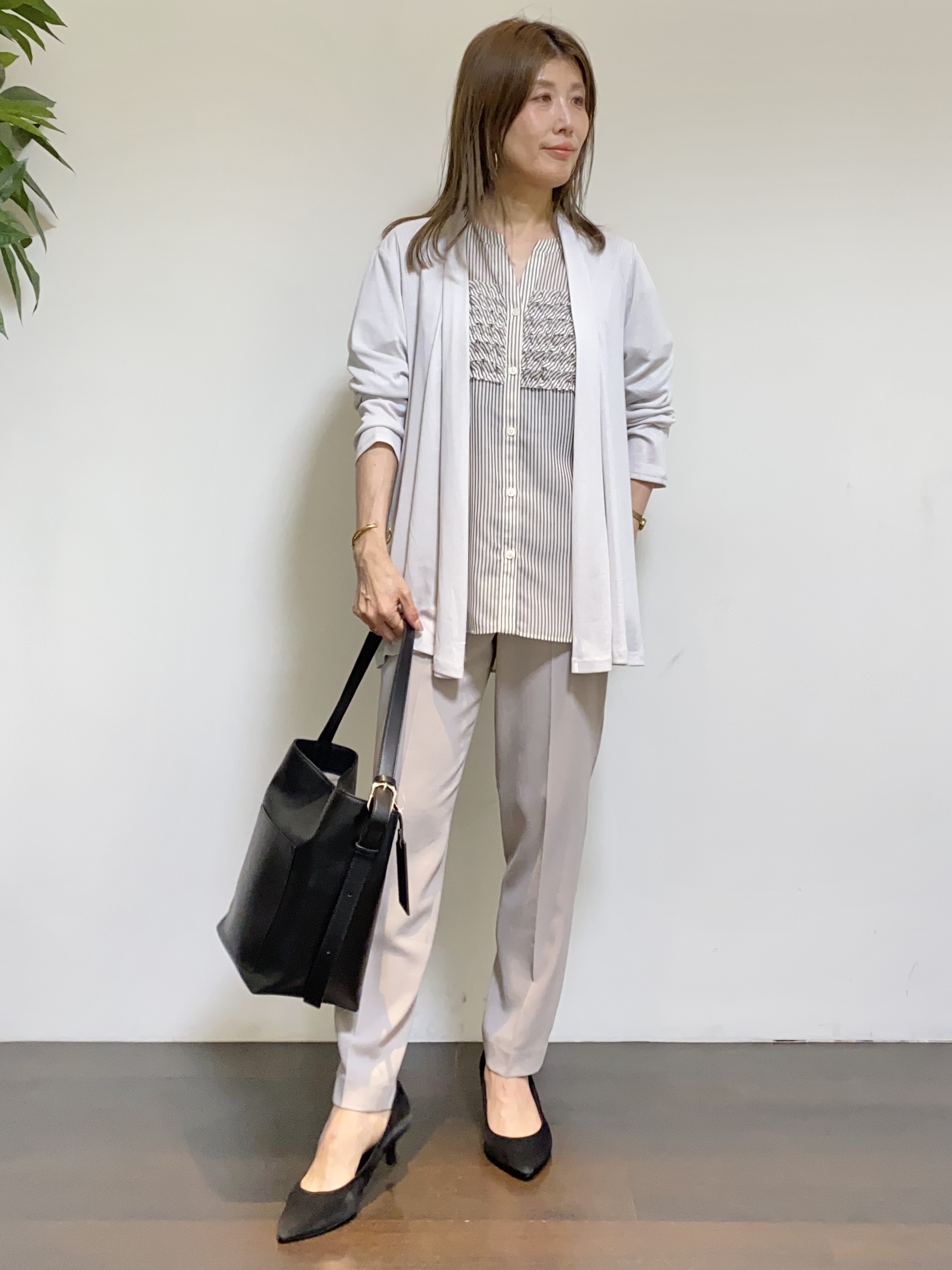 tomoさんの「UNTITLED｜【接触冷感/UVカット/遮熱機能】フライスジャージカーディガン」を使ったコーディネート