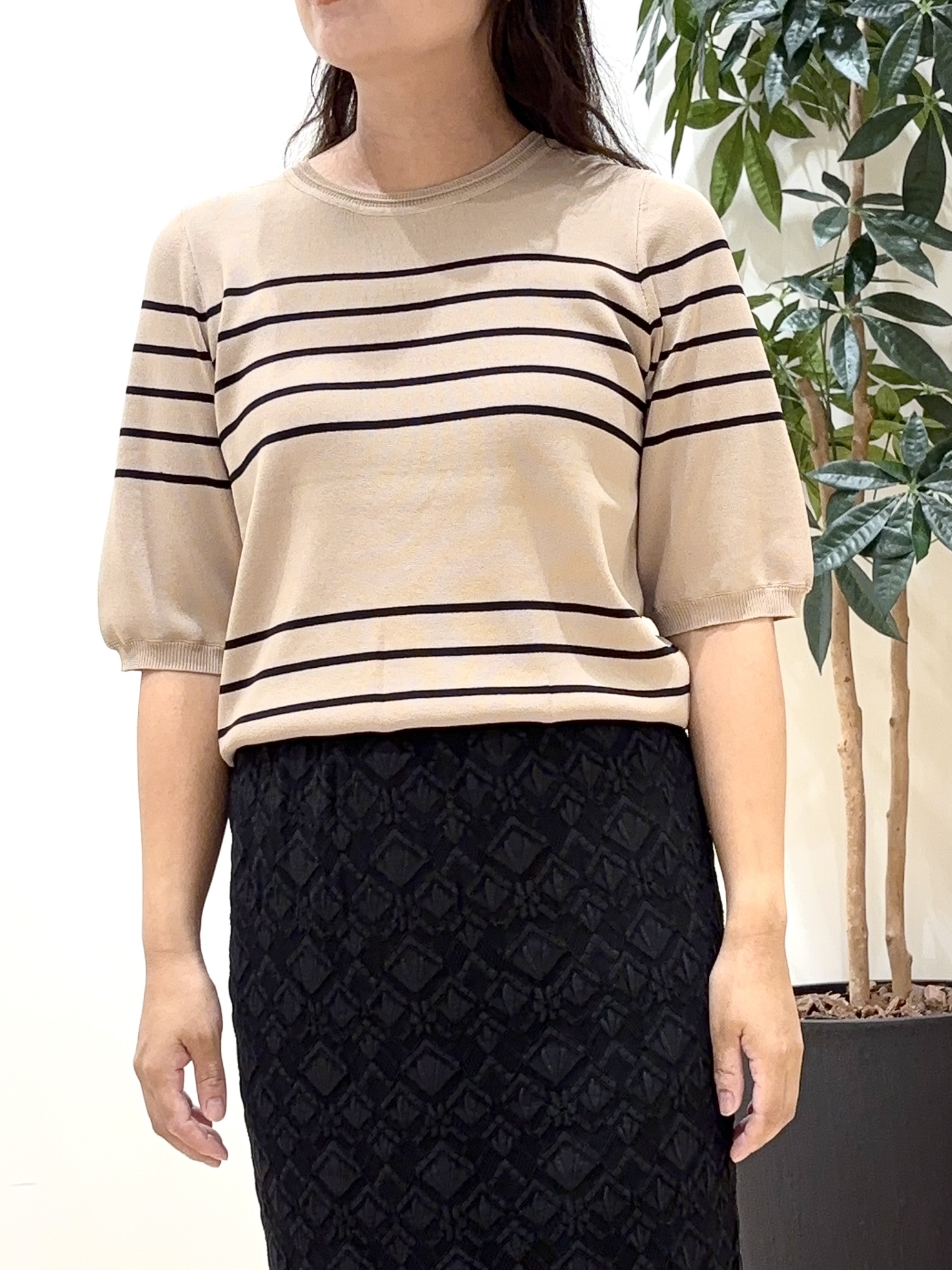 miraiさんの「grove｜【ウエストゴム】レースナロースカート」を使ったコーディネート