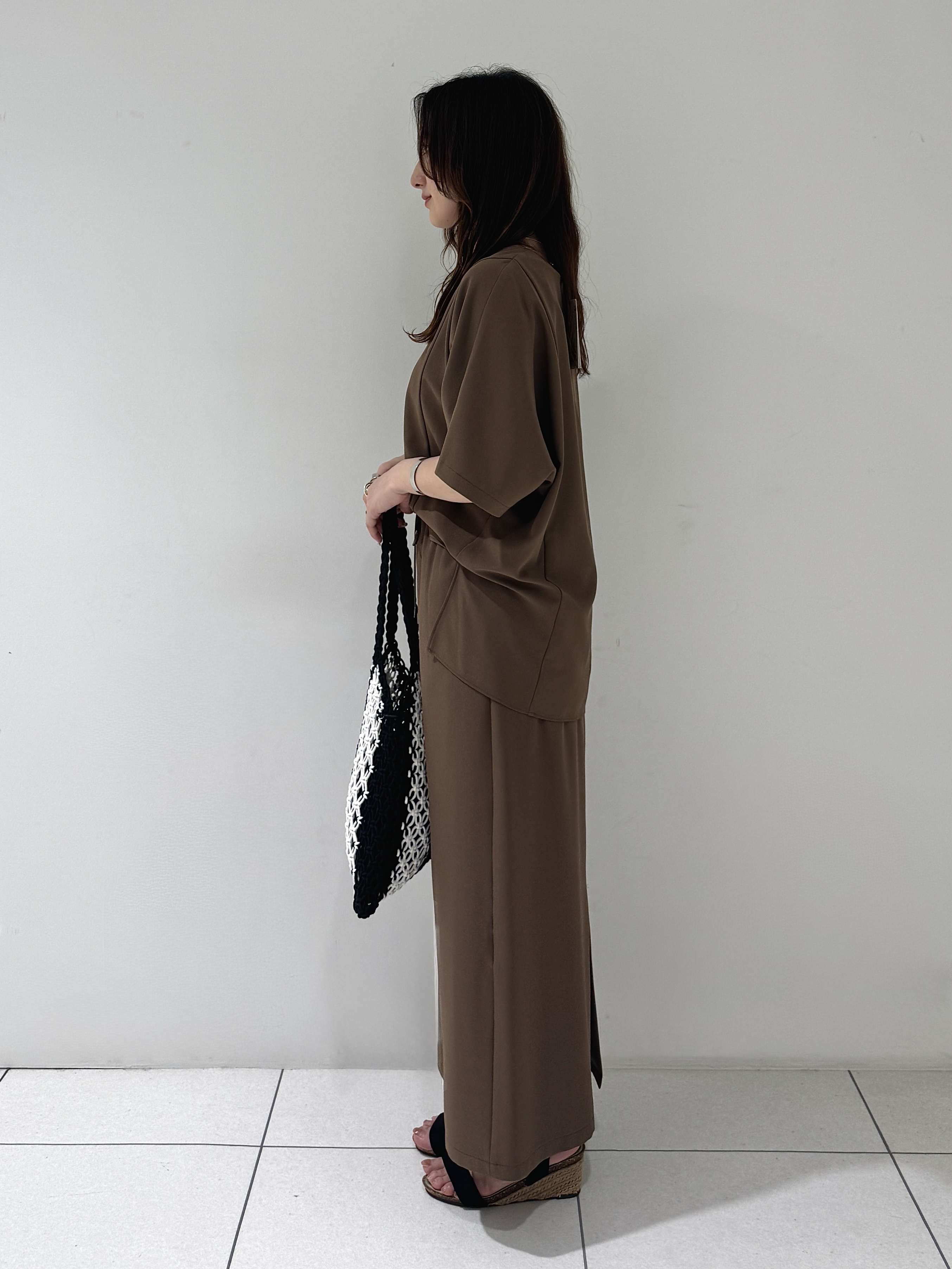 そんさんの「INDIVI｜【着る日傘】ドルマントップス」を使ったコーディネート