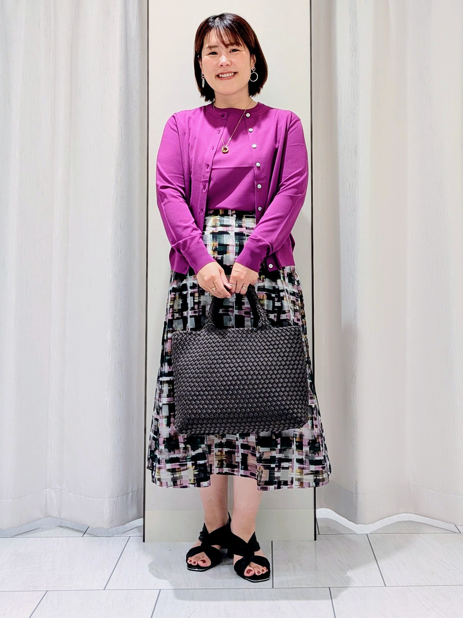 Onumaさんの「UNTITLED｜【アンサンブル可/上品な清涼感】コンパクト5分袖ニット」を使ったコーディネート