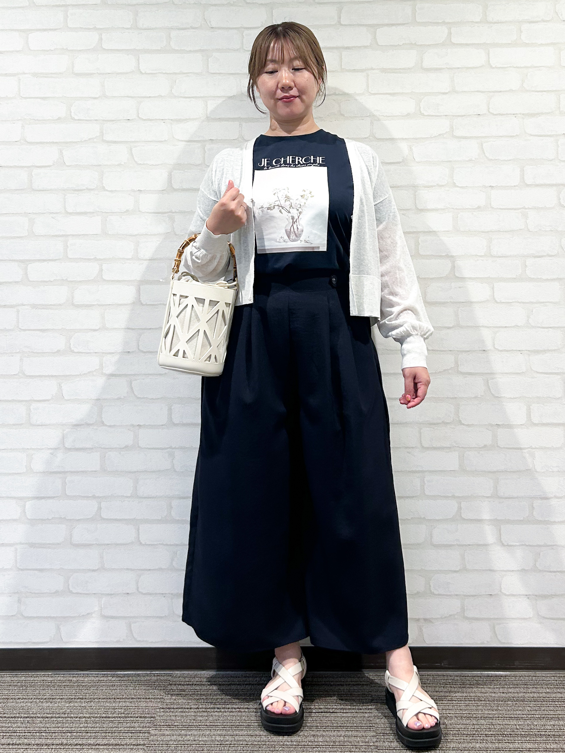 mochiさんの「OPAQUE.CLIP｜【UV】フラワープリントTシャツ≪洗濯機OK／接触冷感≫」を使ったコーディネート