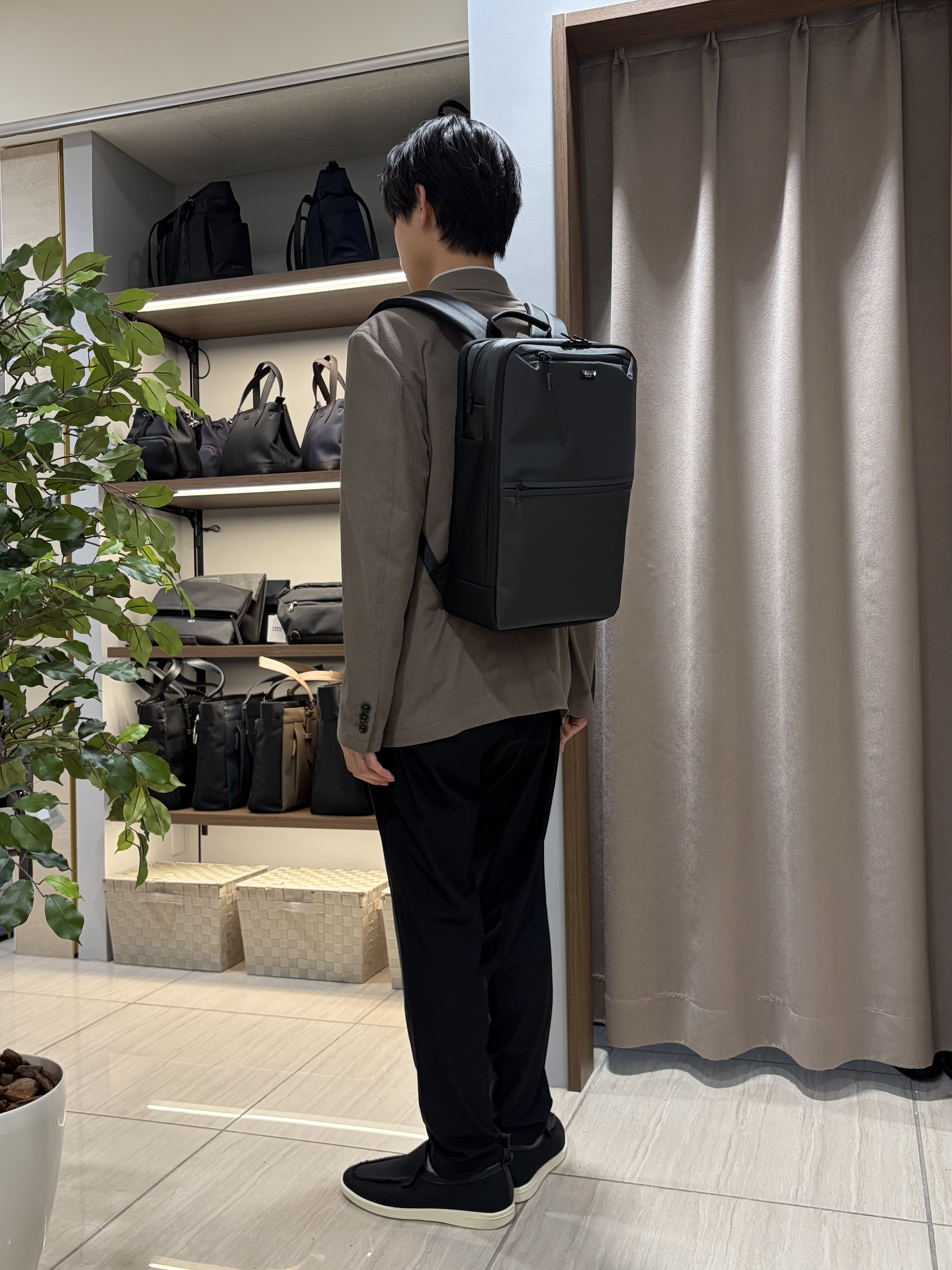 hiroさんの「TAKEO KIKUCHI｜【Begin5月号掲載/通気性】トリコットサッカー ジャケット」を使ったコーディネート