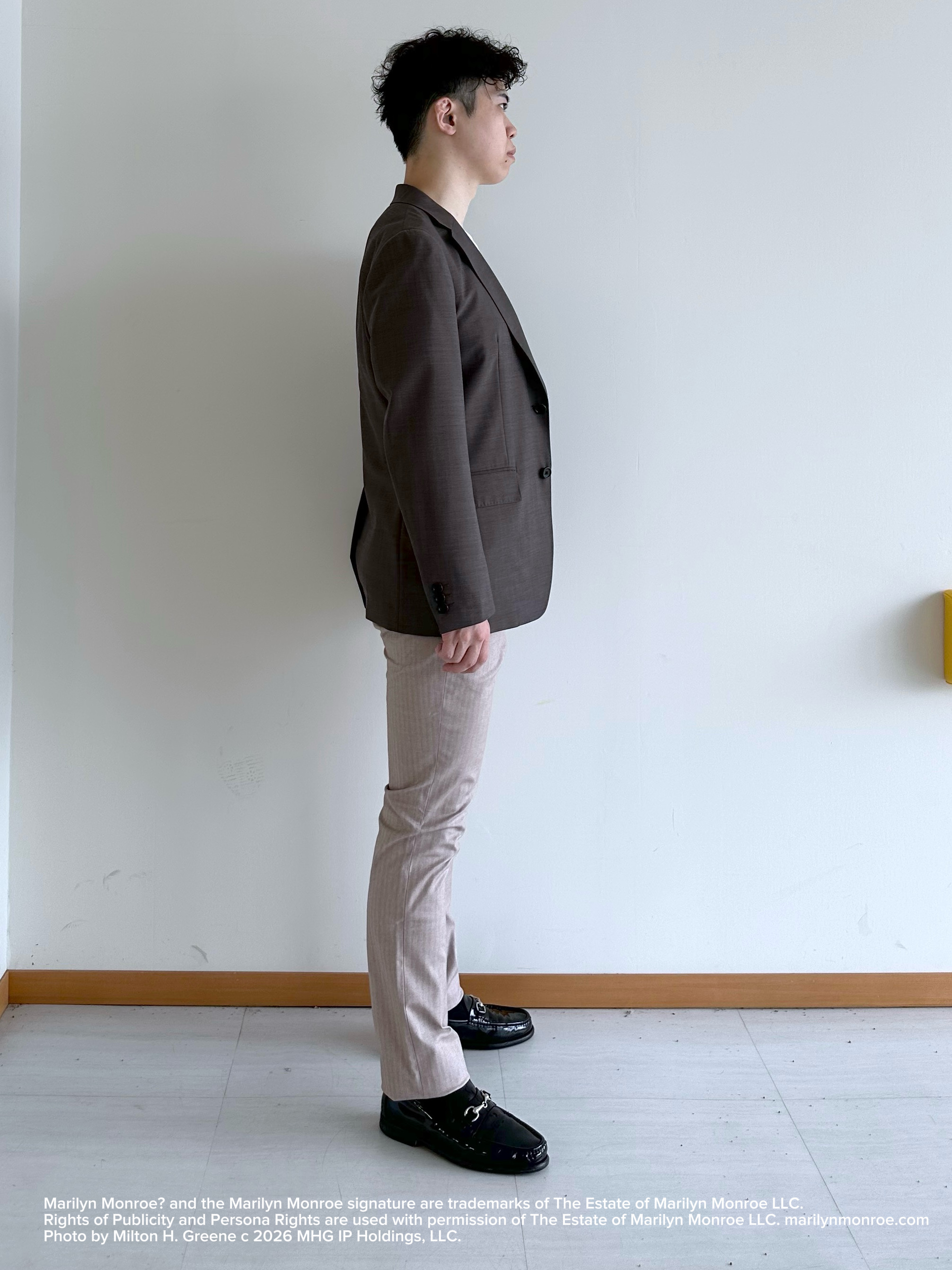 イッシーさんの「TAKEO KIKUCHI｜【BOWLER HAT LABEL】TWトロピカルシャンブレー JAZZジャケット」を使ったコーディネート
