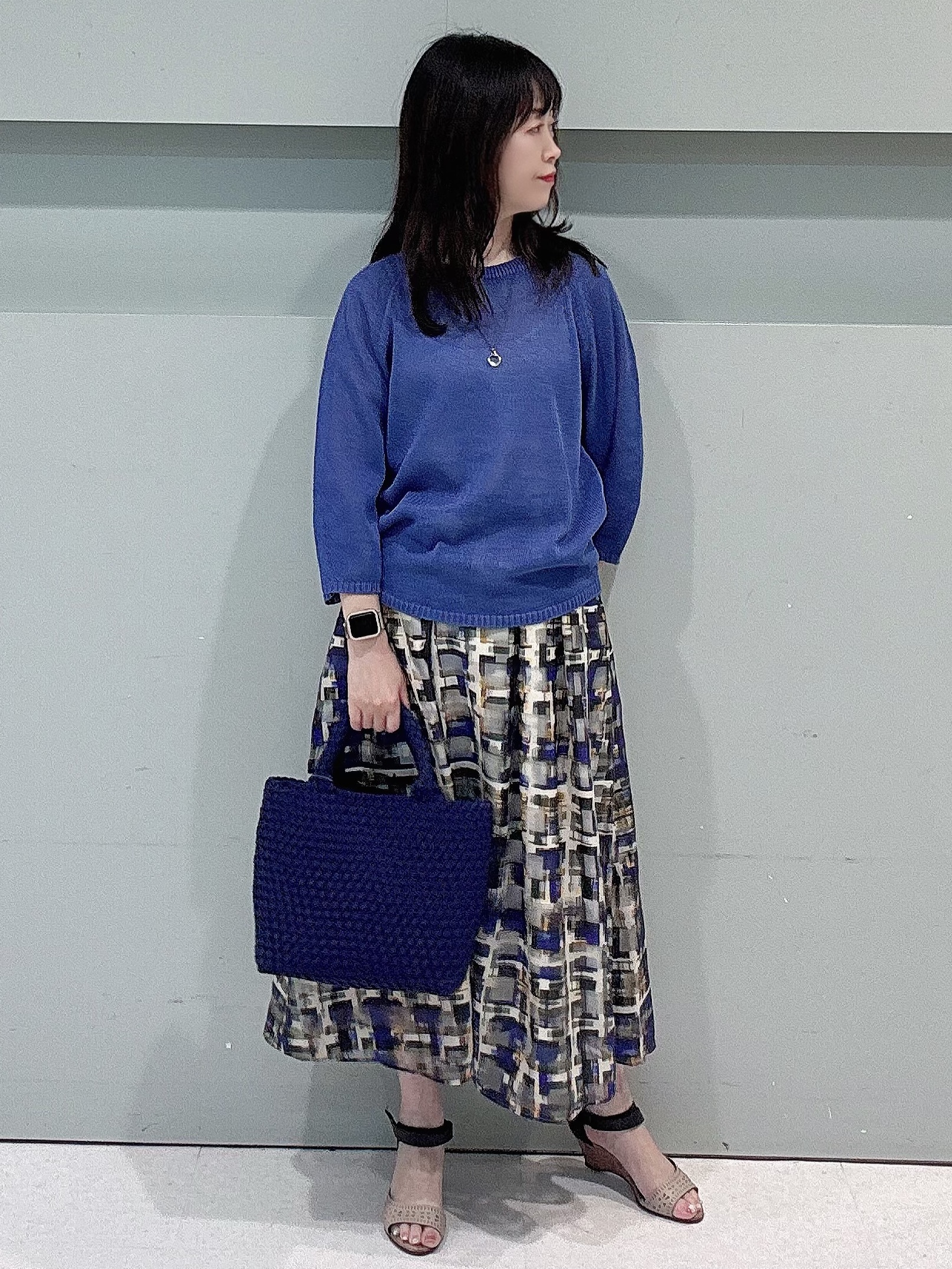 makiさんの「UNTITLED｜【洗える/ゆったり】クルーネックドライニット」を使ったコーディネート