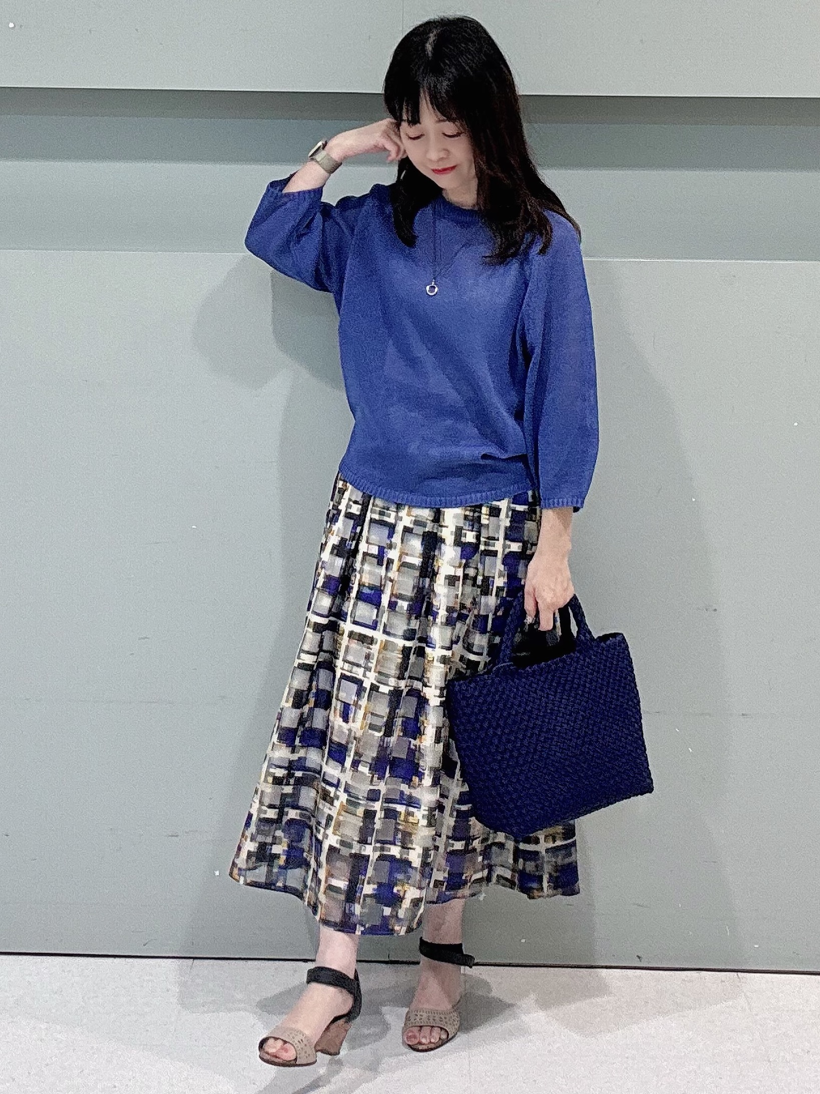 makiさんの「UNTITLED｜【洗える/ゆったり】クルーネックドライニット」を使ったコーディネート