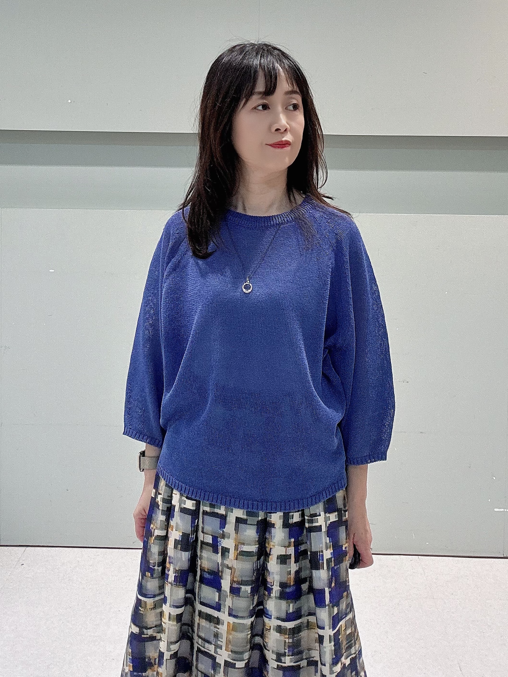 makiさんの「UNTITLED｜【洗える/ゆったり】クルーネックドライニット」を使ったコーディネート