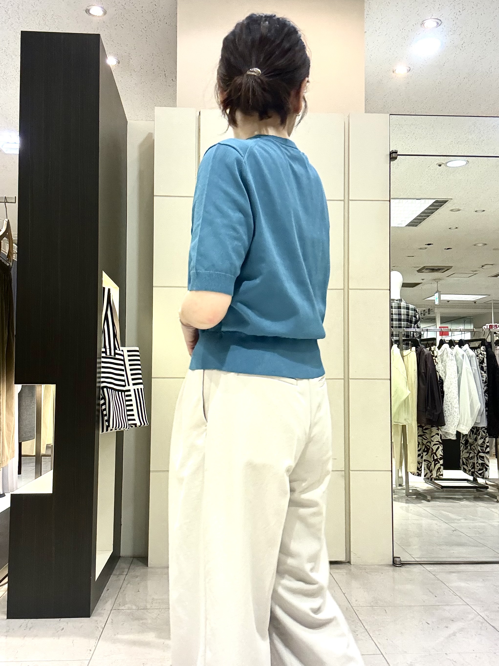 mori.さんの「UNTITLED｜【肌に張りつきにくい/前後2WAY】ドライタッチコットンプルオーバー」を使ったコーディネート