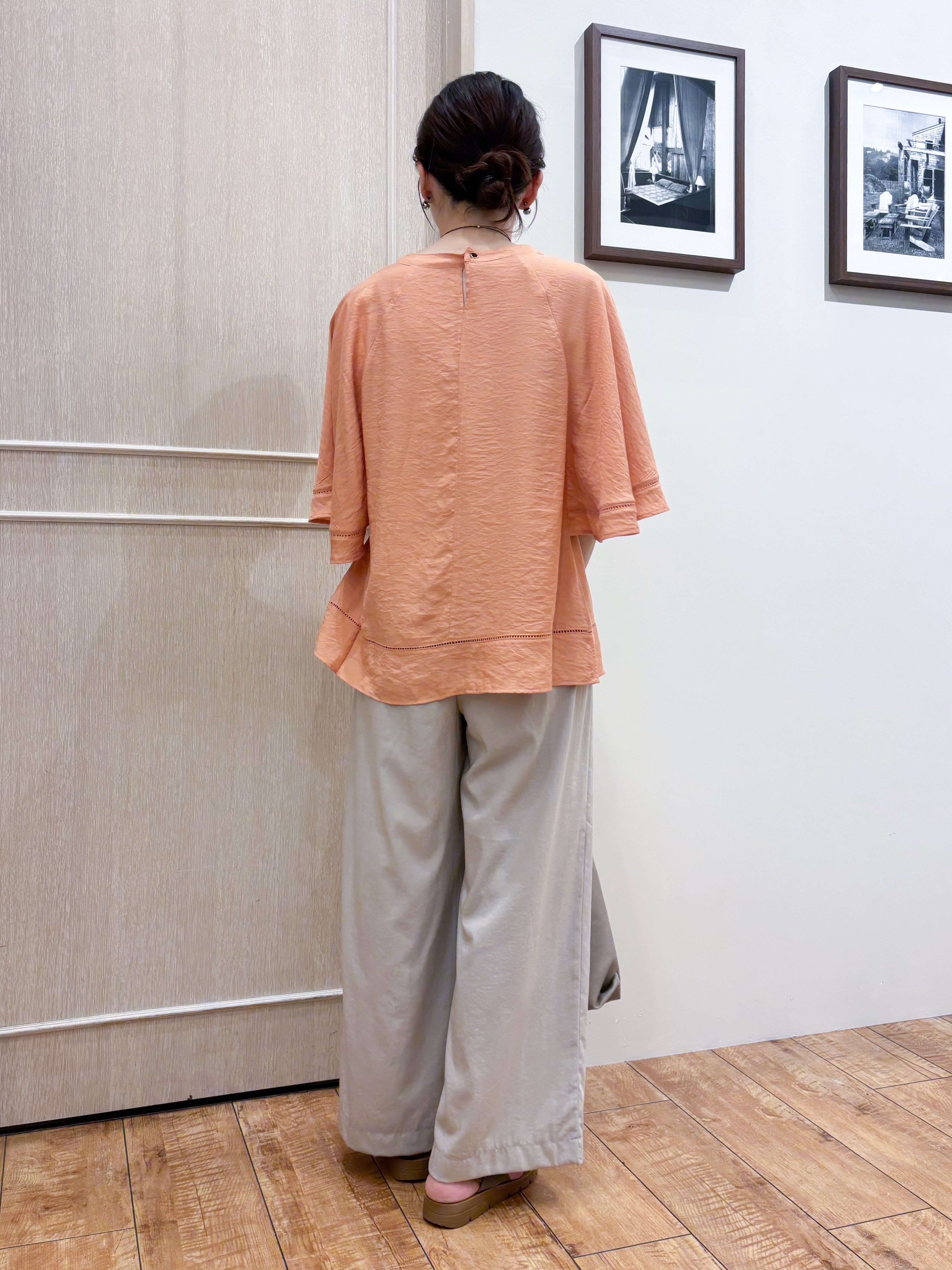 なみさんの「SHOO･LA･RUE｜【ひんやり/S-LL/体型カバー】はしごレースが涼し気な スラブポンチョ風ブラウス」を使ったコーディネート