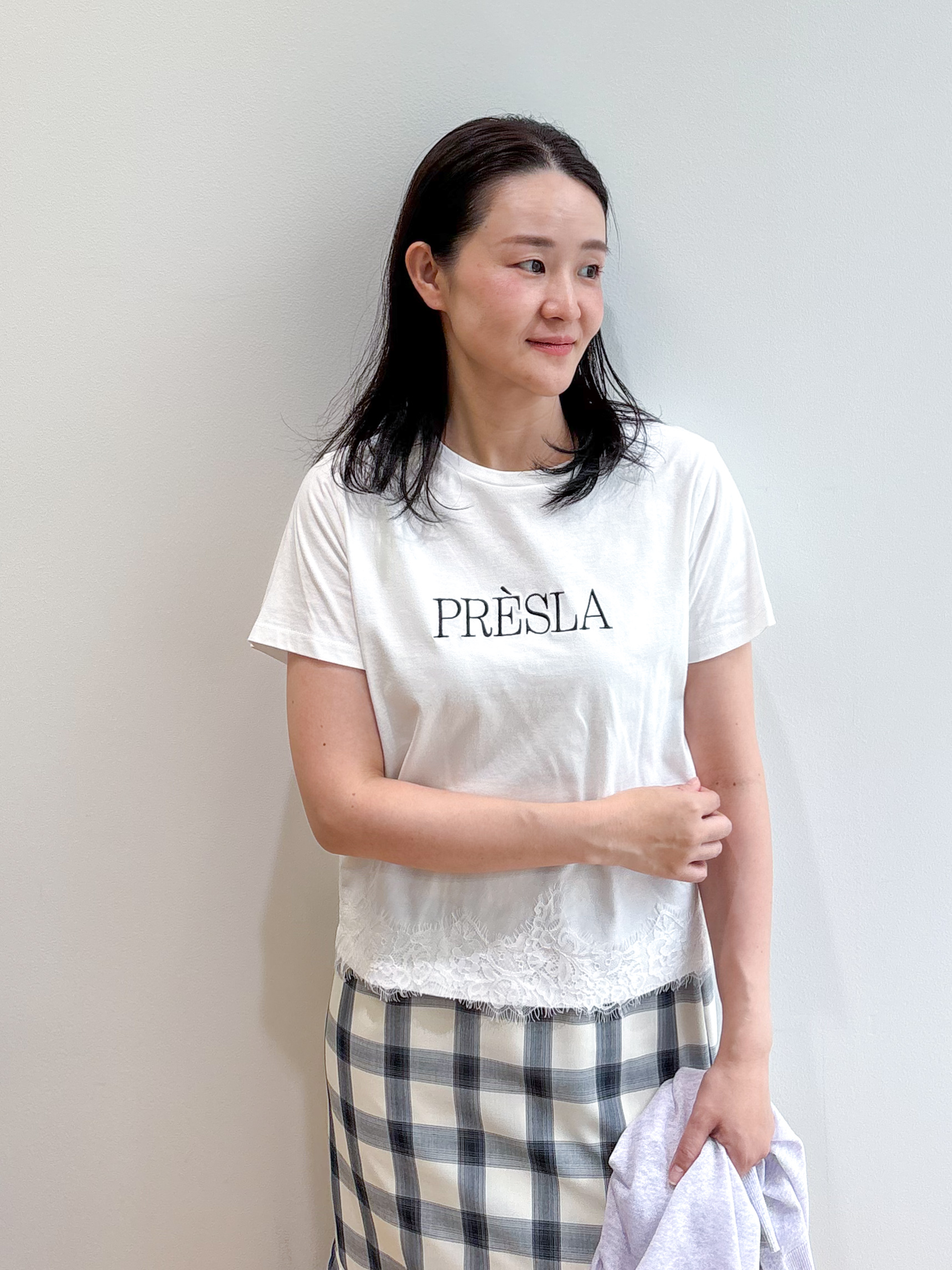 そねなおさんの「index｜【接触冷感／UVケア】裾レースロゴTシャツ《洗濯機OK／S-3L》」を使ったコーディネート