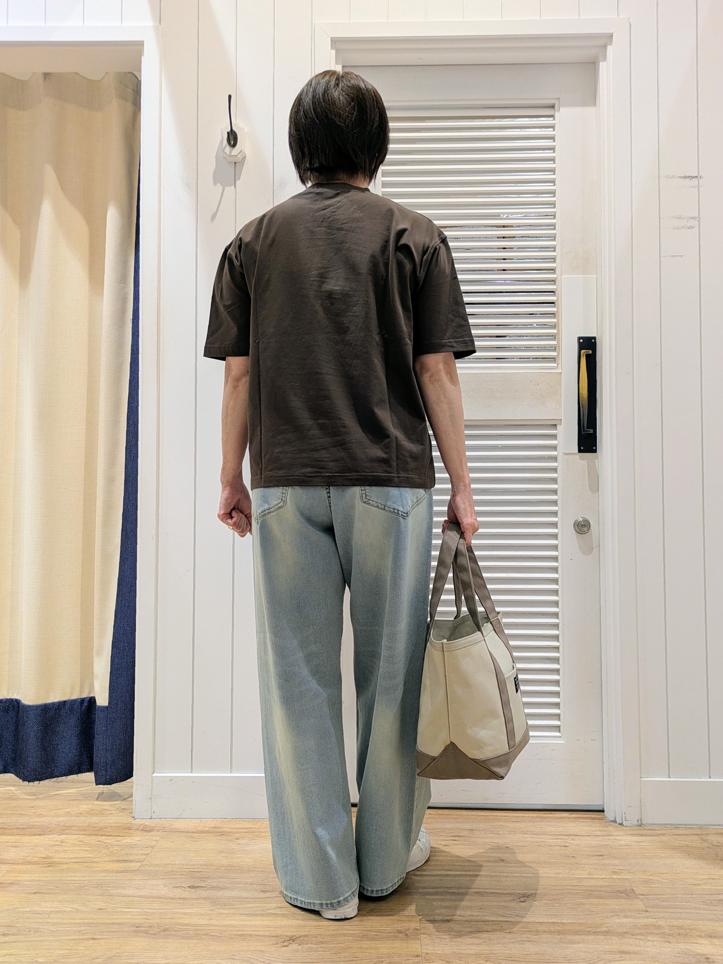 Asaさんの「Dessin｜グラフィックデザイン Tシャツ」を使ったコーディネート