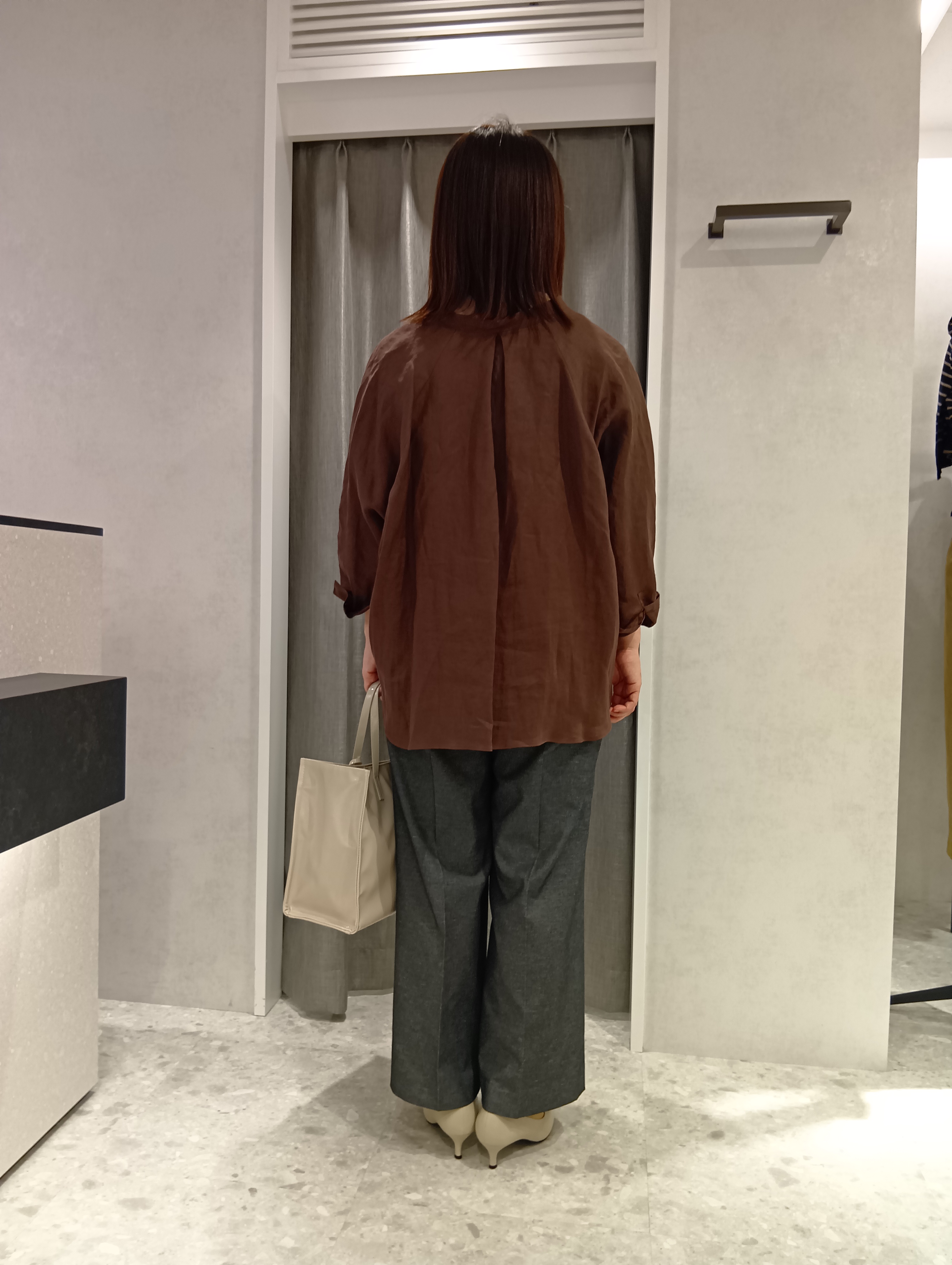 tomoさんの「UNTITLED｜【麻100】リネンドルマンシャツ」を使ったコーディネート