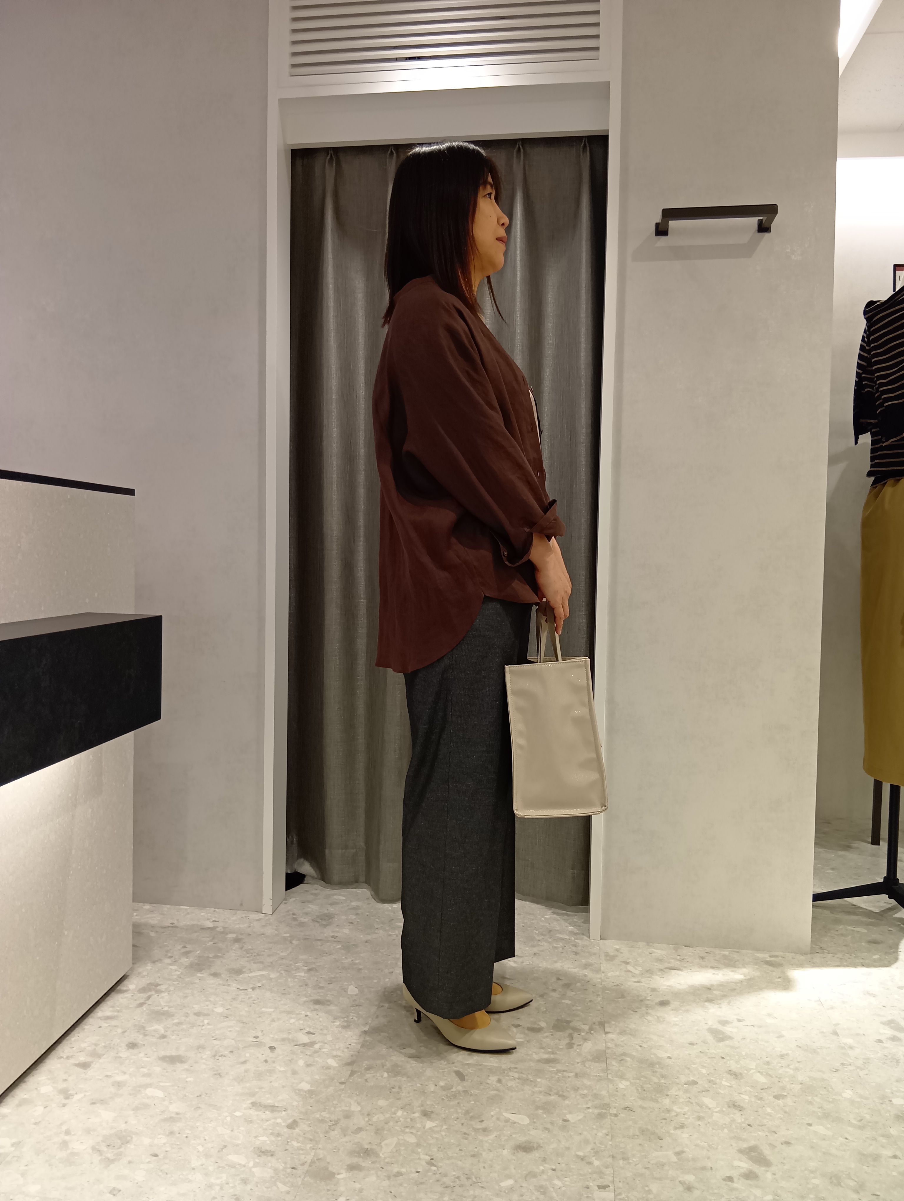 tomoさんの「UNTITLED｜【麻100】リネンドルマンシャツ」を使ったコーディネート