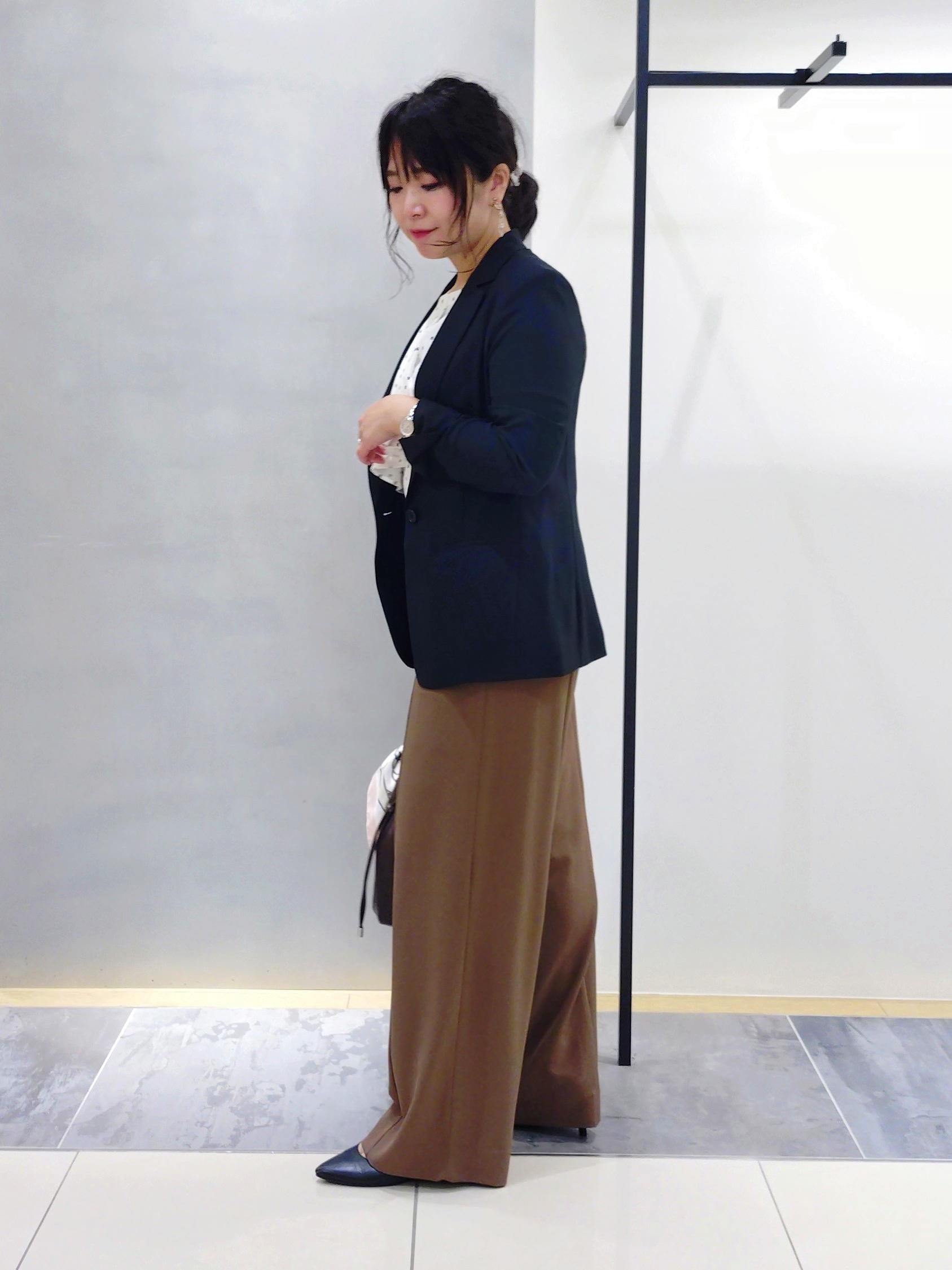 TOMOMIさんの「INDIVI｜【着る日傘】イージーワイドパンツ」を使ったコーディネート