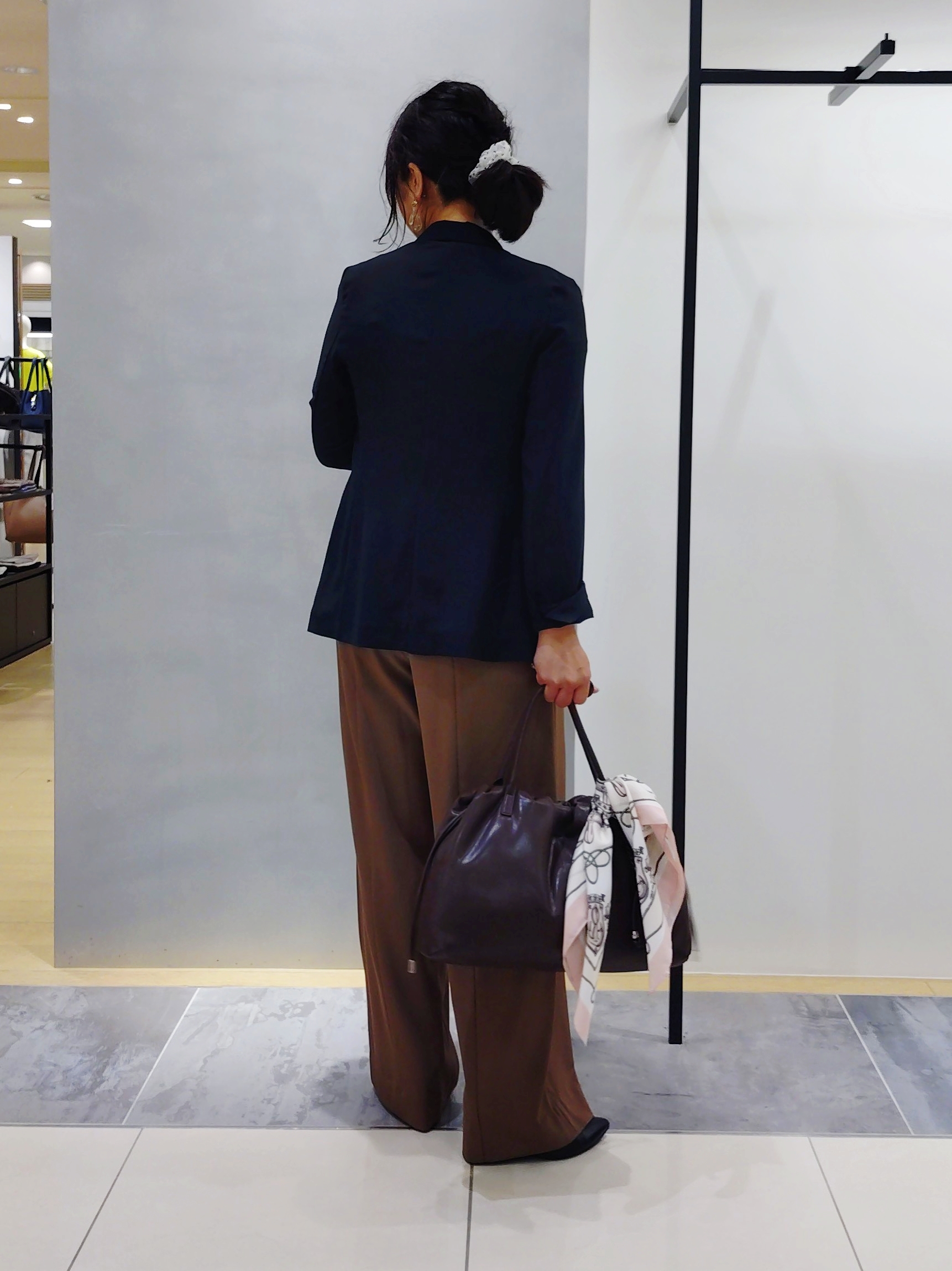 TOMOMIさんの「INDIVI｜【着る日傘】イージーワイドパンツ」を使ったコーディネート