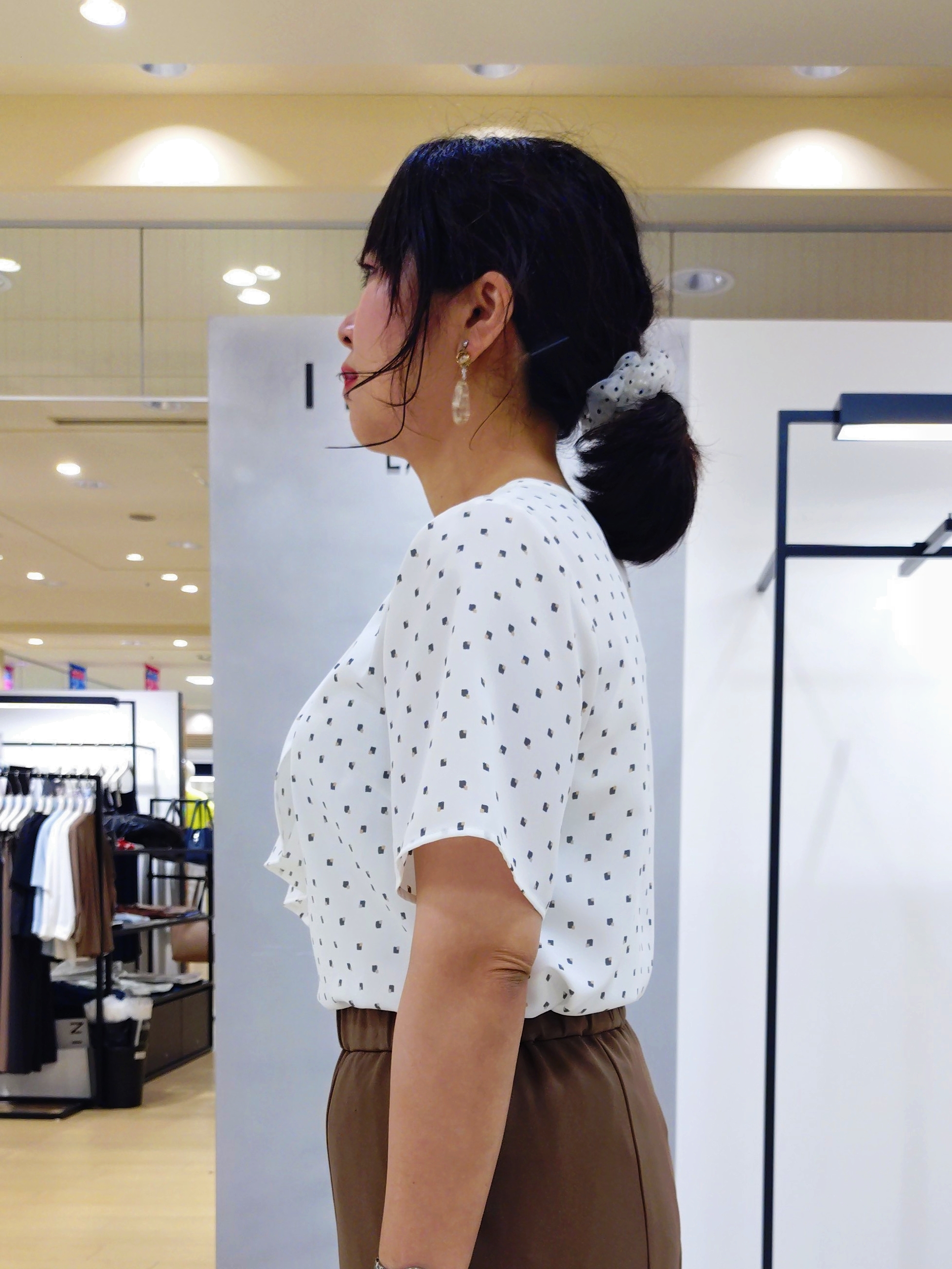 TOMOMIさんの「INDIVI｜【着る日傘】イージーワイドパンツ」を使ったコーディネート