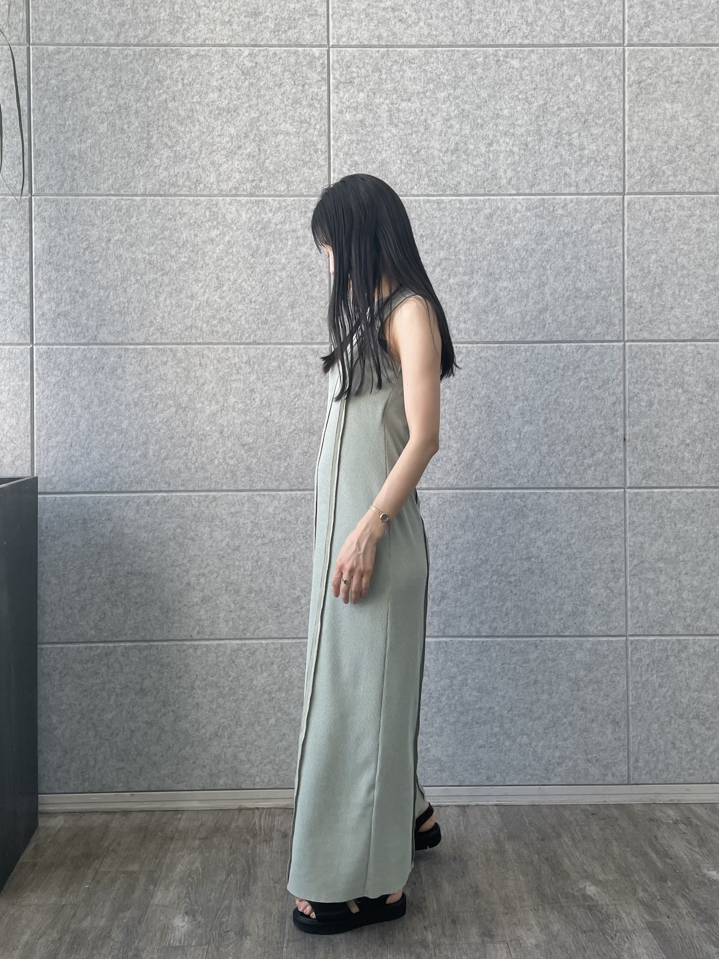 丸山加奈子さんの「CODE A｜【Cup-in】Jersey dress」を使ったコーディネート