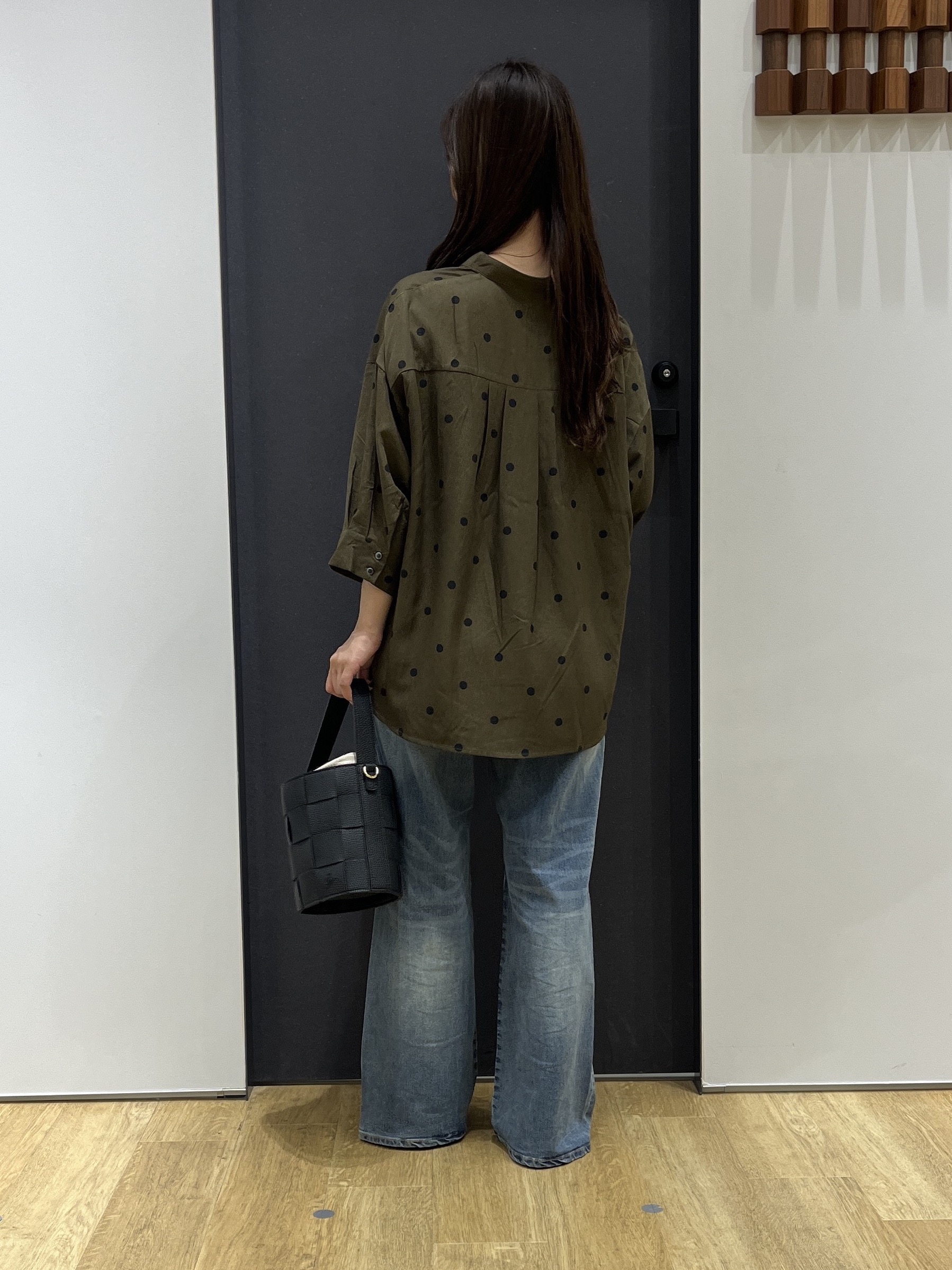 Minaさんの「Dessin｜【セットアップ可】ドットプリント ハーフスリーブシャツ」を使ったコーディネート