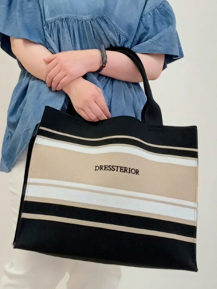 emiさんの「DRESSTERIOR｜【涼しく着映え】シアーデニムAラインブラウス」を使ったコーディネート