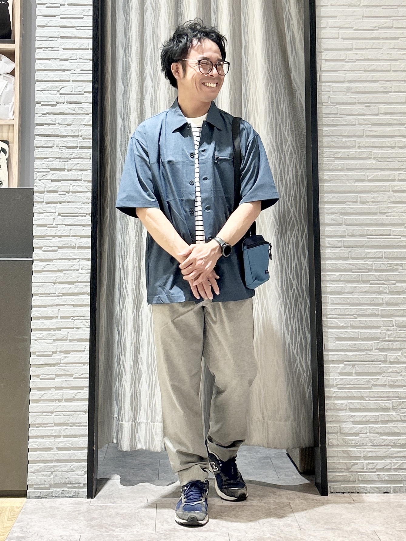KENJI Iさんの「THE SHOP TK｜【吸水速乾／接触冷感／防シワ／マシンウォッシャブル】ハイドロクール 半袖シャツ」を使ったコーディネート
