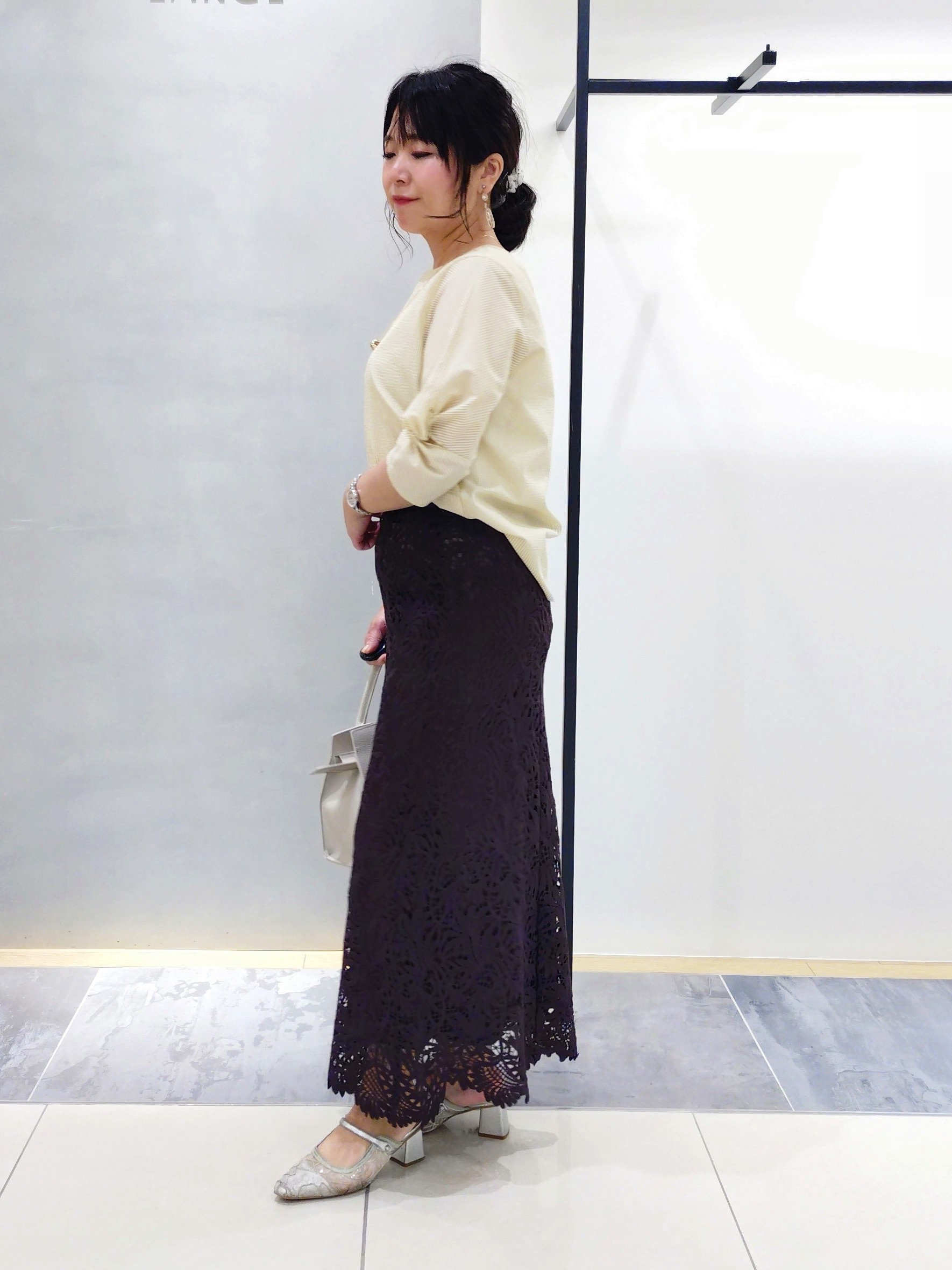 TOMOMIさんの「INDIVI｜【選べるデザイン】スモールワントップネックレス」を使ったコーディネート