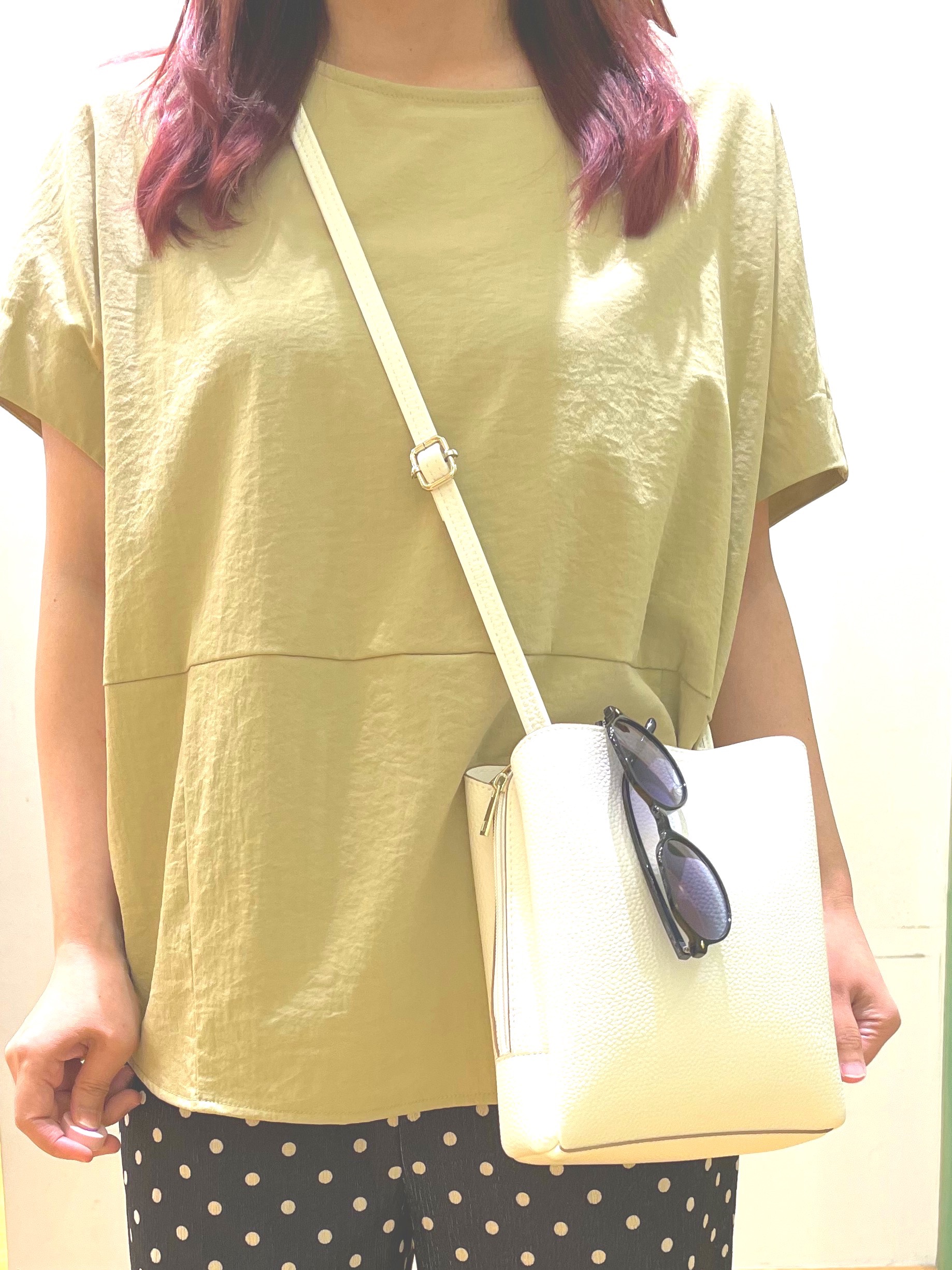 ゆっきーさんの「SHOO･LA･RUE｜【洗濯機可/セットアップ可】軽凛(かろりん) シンプル上品 ひんやり切替コクーントップス」を使ったコーディネート