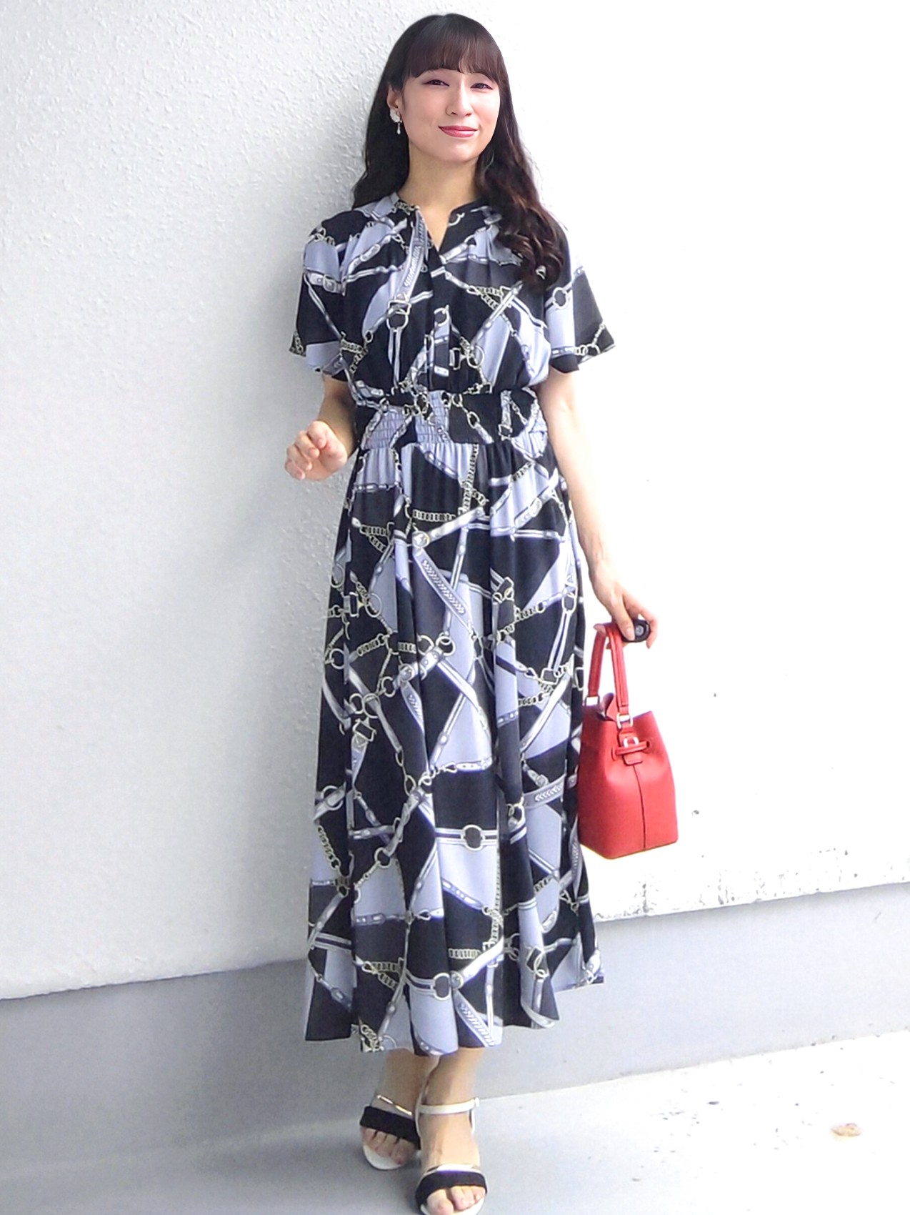 keinaさんの「SunaUna｜【手洗い可】スカーフ柄ワンピース」を使ったコーディネート