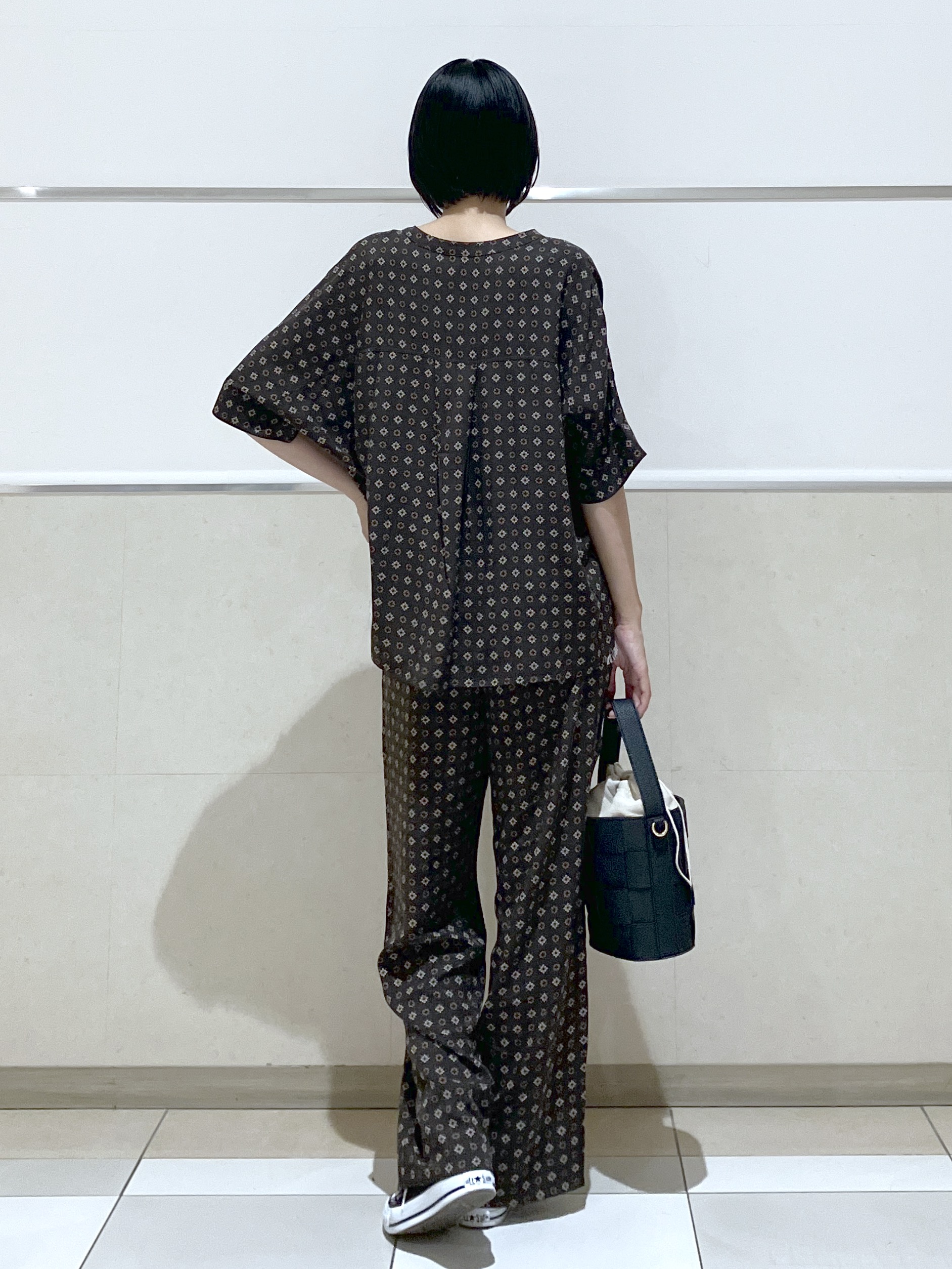 eriko さんの「Dessin｜【セットアップ可】小紋柄プリント スキッパーシャツ」を使ったコーディネート