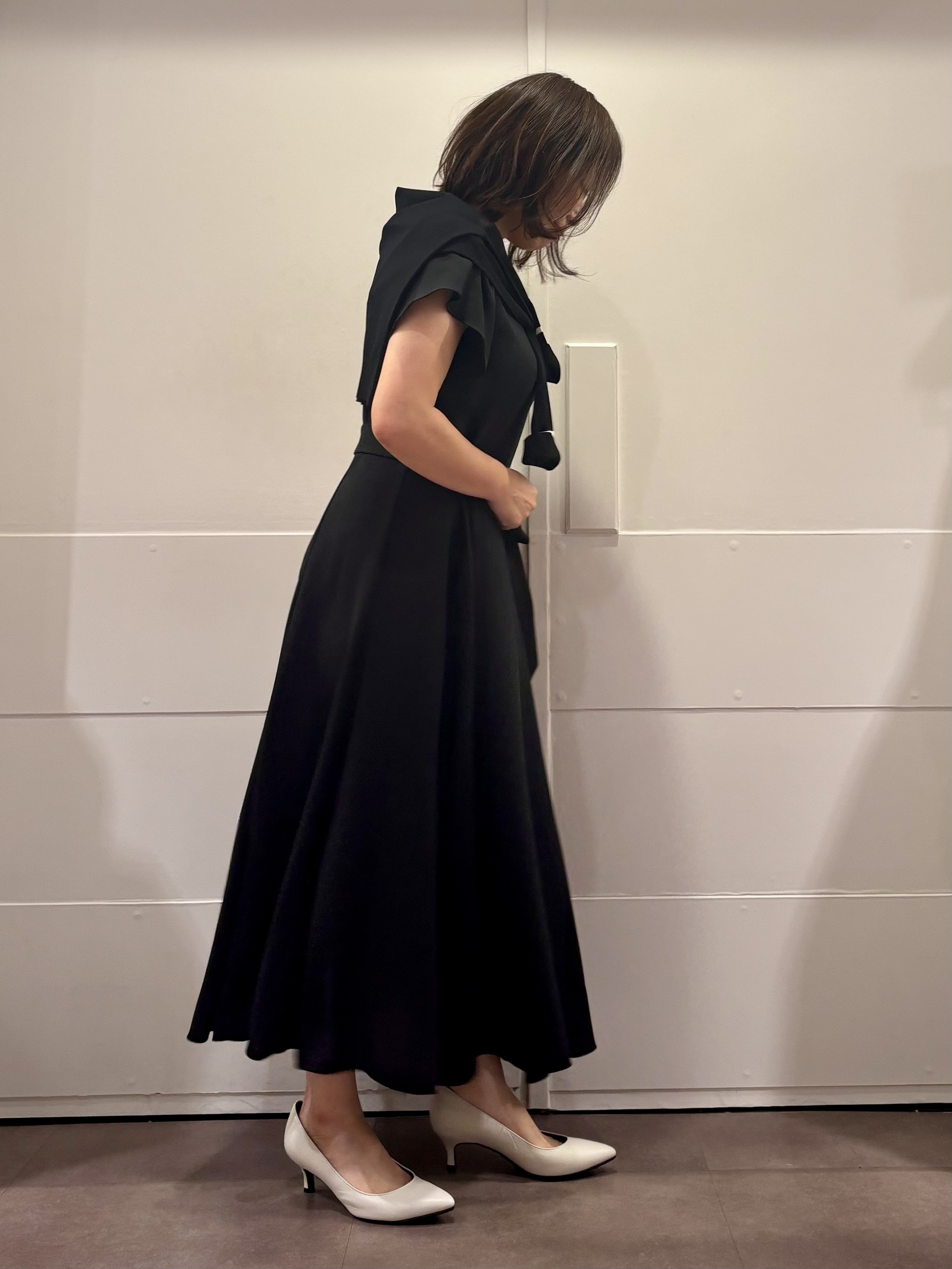 TOKOさんの「UNTITLED｜【接触冷感/吸水速乾/洗える】ドレープツイルワンピース」を使ったコーディネート