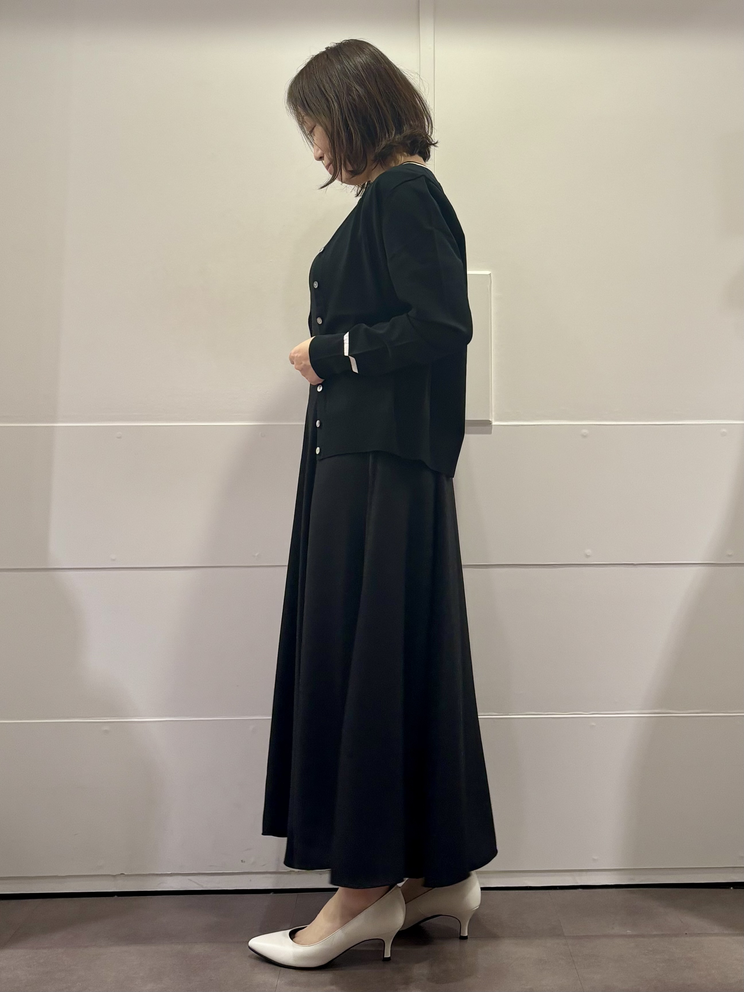 TOKOさんの「UNTITLED｜【接触冷感/吸水速乾/洗える】ドレープツイルワンピース」を使ったコーディネート