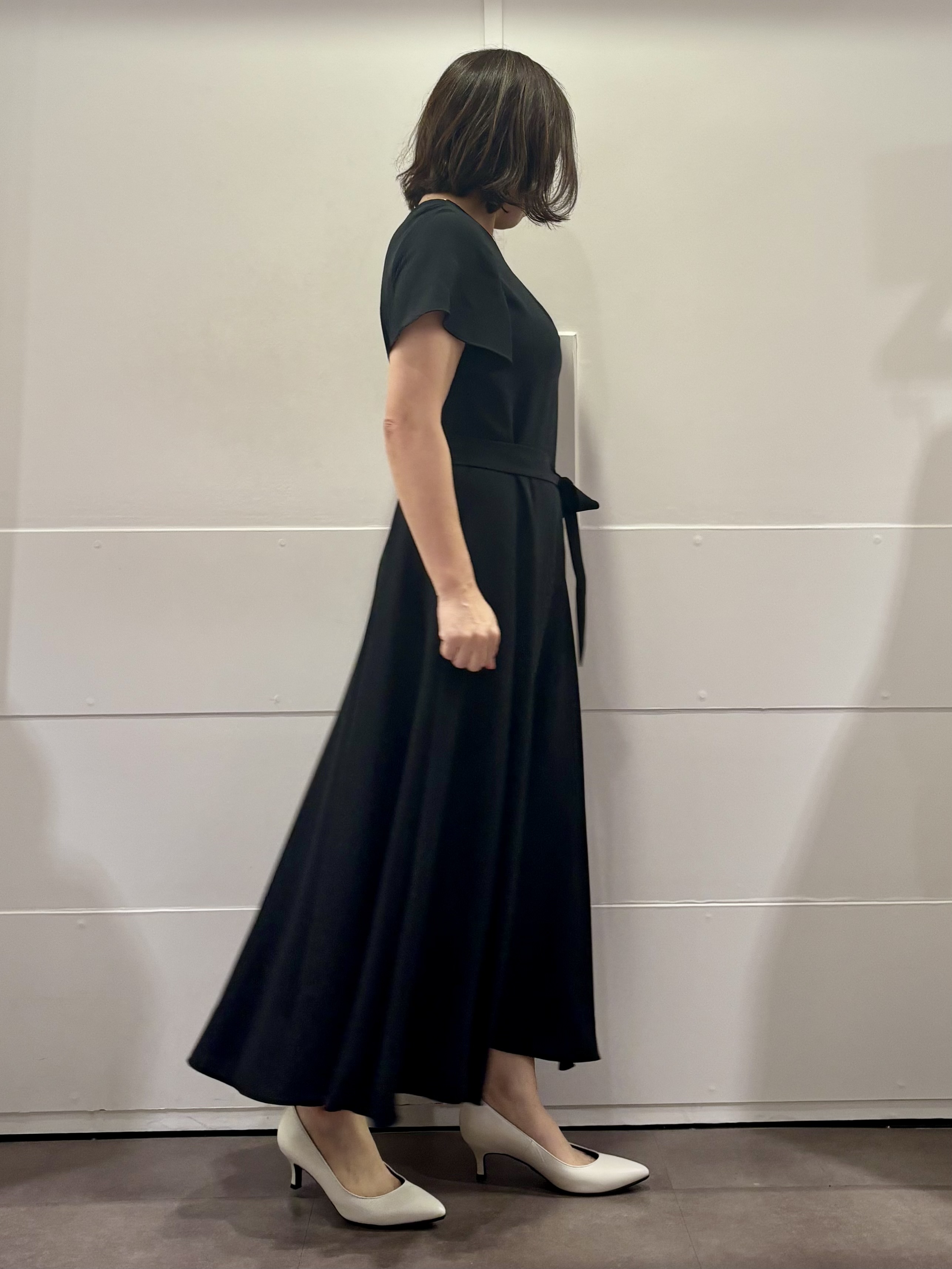 TOKOさんの「UNTITLED｜【接触冷感/吸水速乾/洗える】ドレープツイルワンピース」を使ったコーディネート