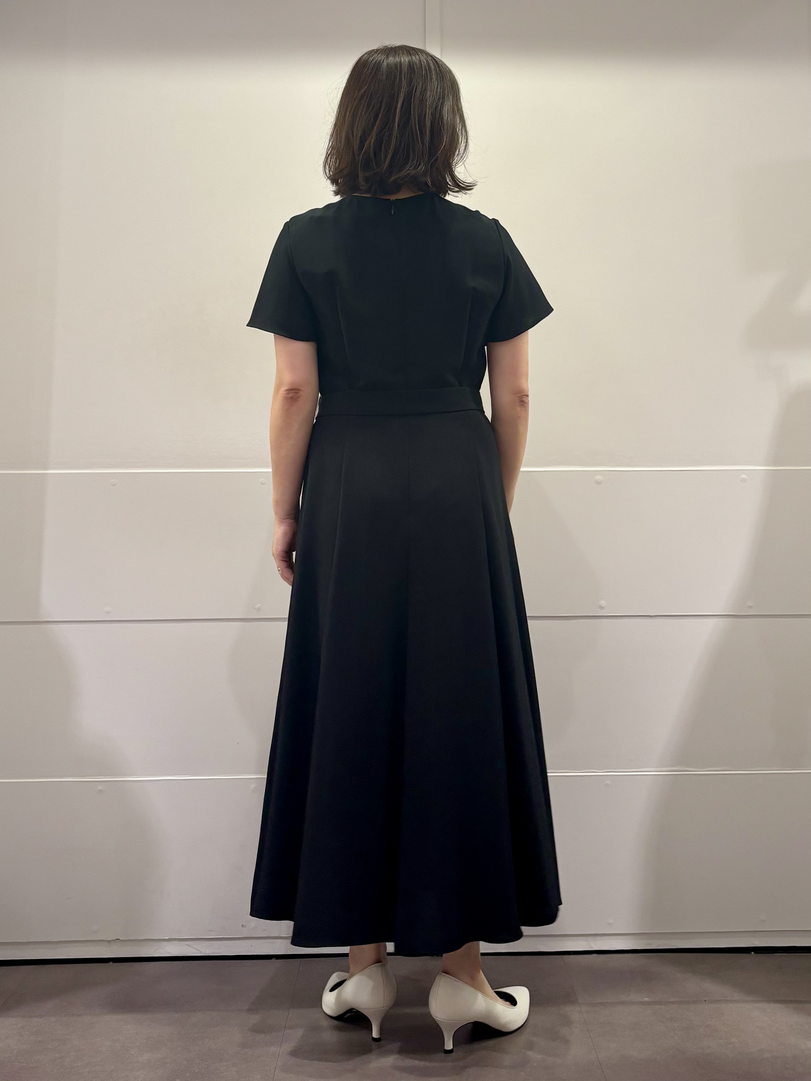 TOKOさんの「UNTITLED｜【接触冷感/吸水速乾/洗える】ドレープツイルワンピース」を使ったコーディネート
