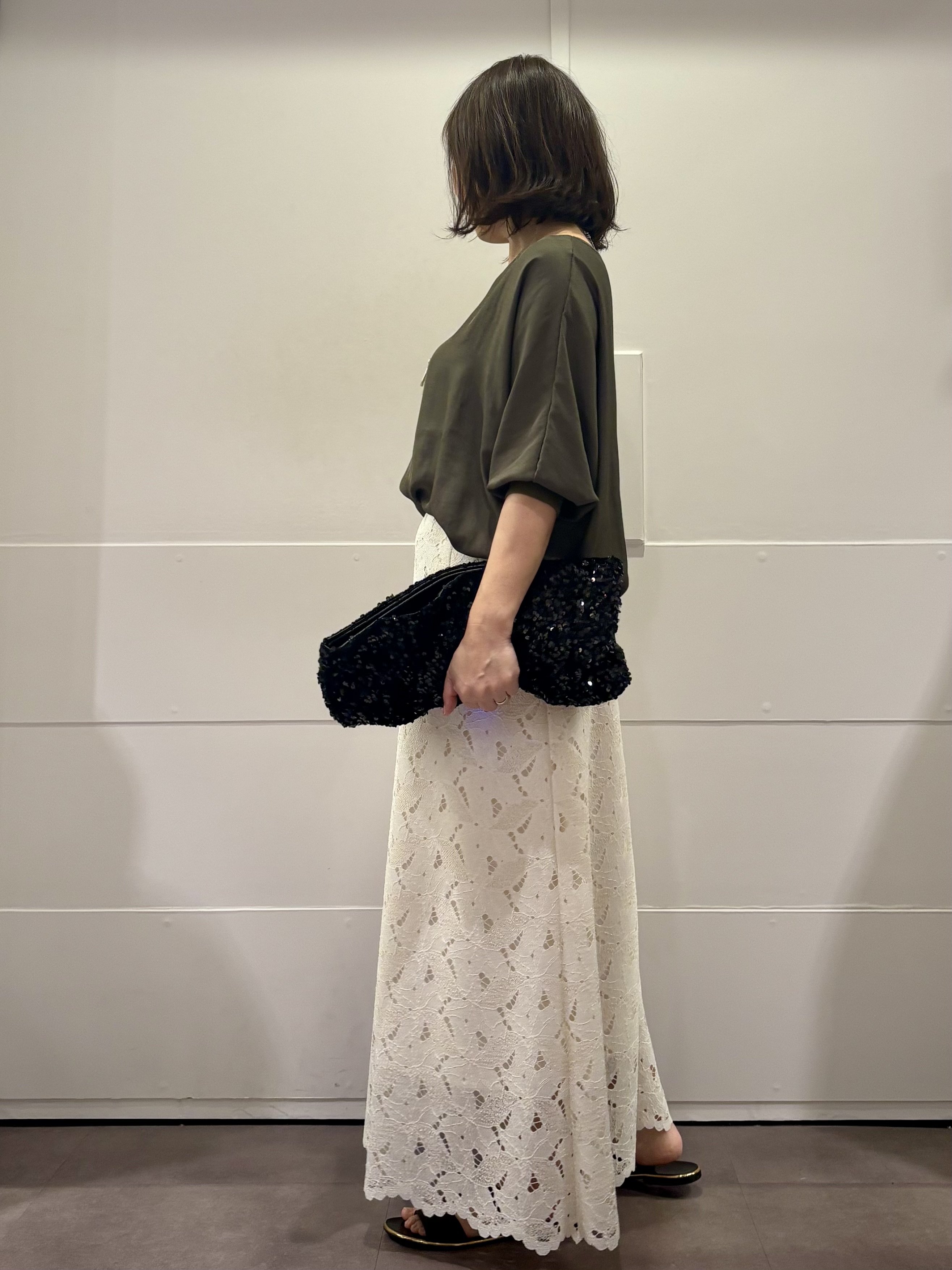 TOKOさんの「UNTITLED｜ドルマンスリーブラウンドプルオーバー」を使ったコーディネート