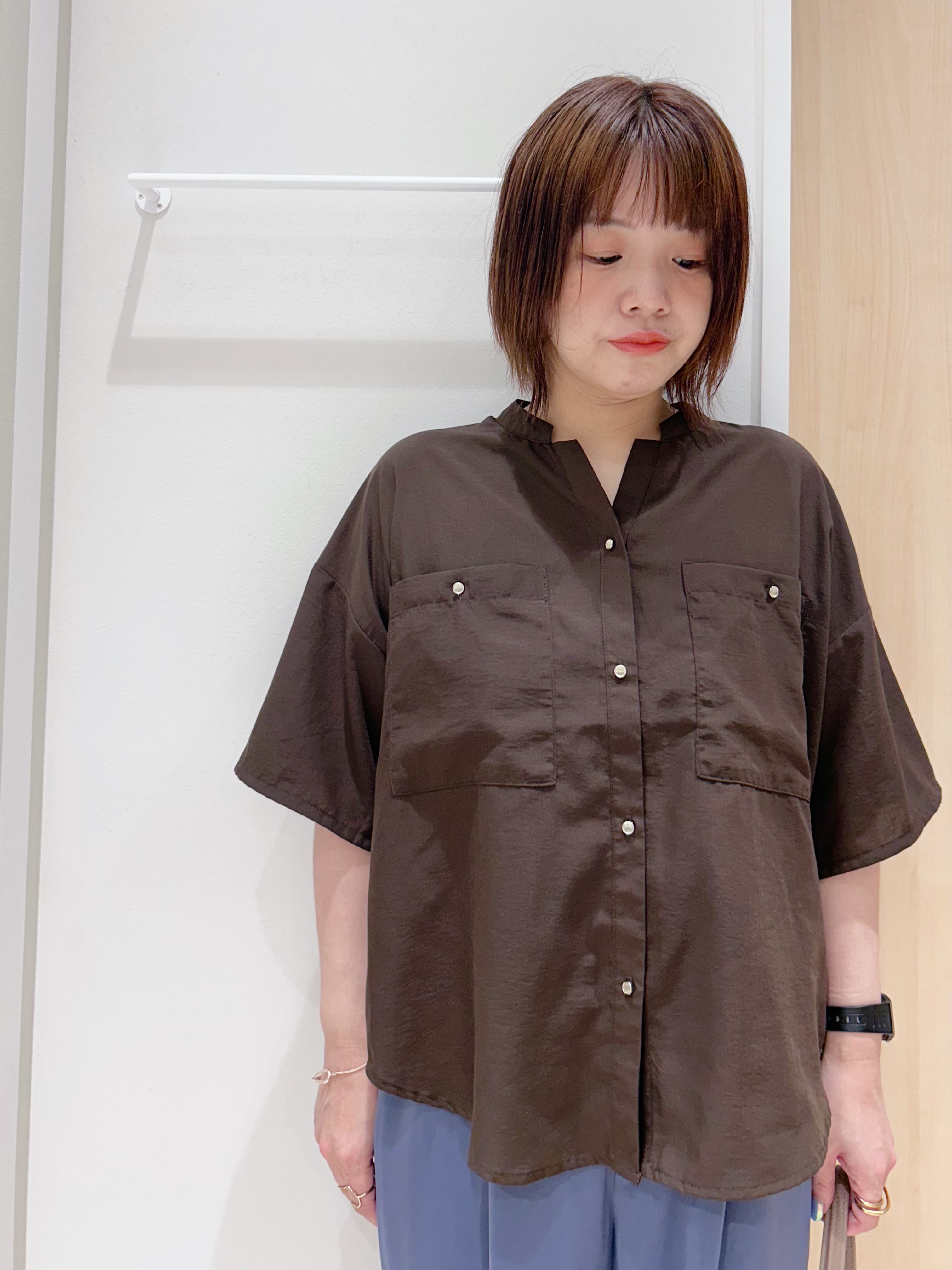 maaaさんの「SHOO･LA･RUE｜【洗濯機可/S-LL】大人の抜け感 ゆるっと5分袖シャツ」を使ったコーディネート