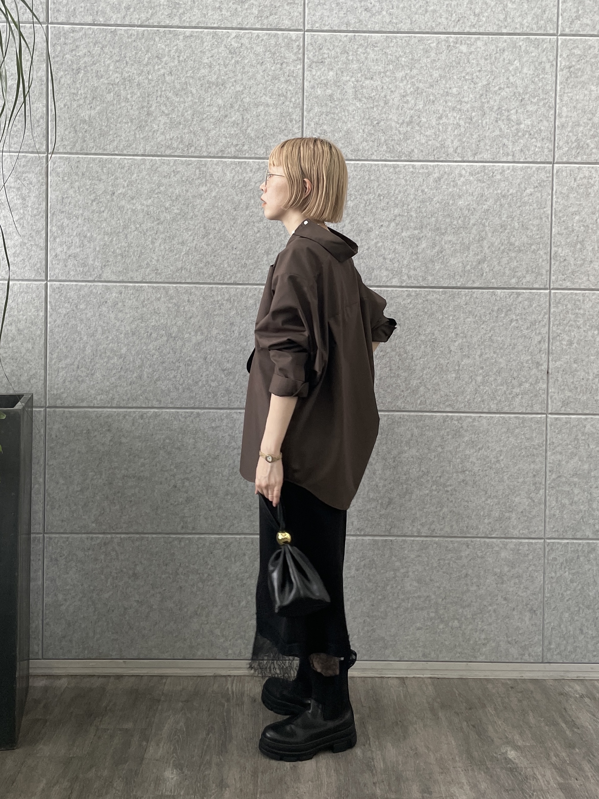 mikuさんの「INDIVI｜裾レース ストレートスカート」を使ったコーディネート