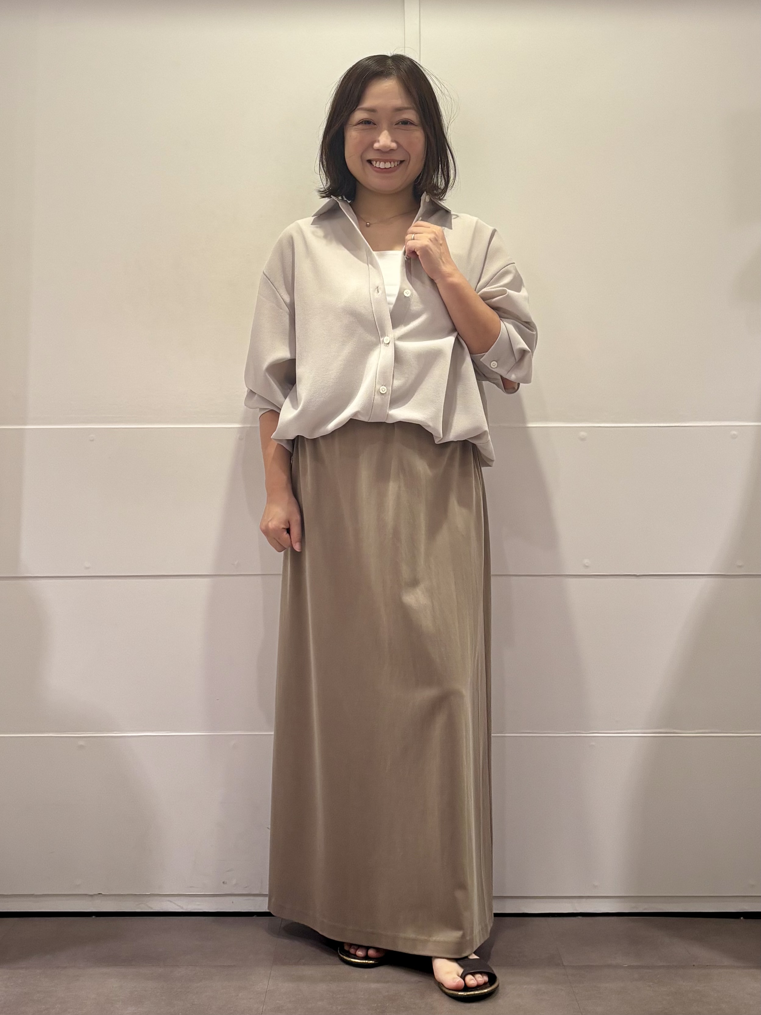 TOKOさんの「UNTITLED｜【セットアップ可/UVカット/接触冷感】エアリークールドロストシャツ」を使ったコーディネート