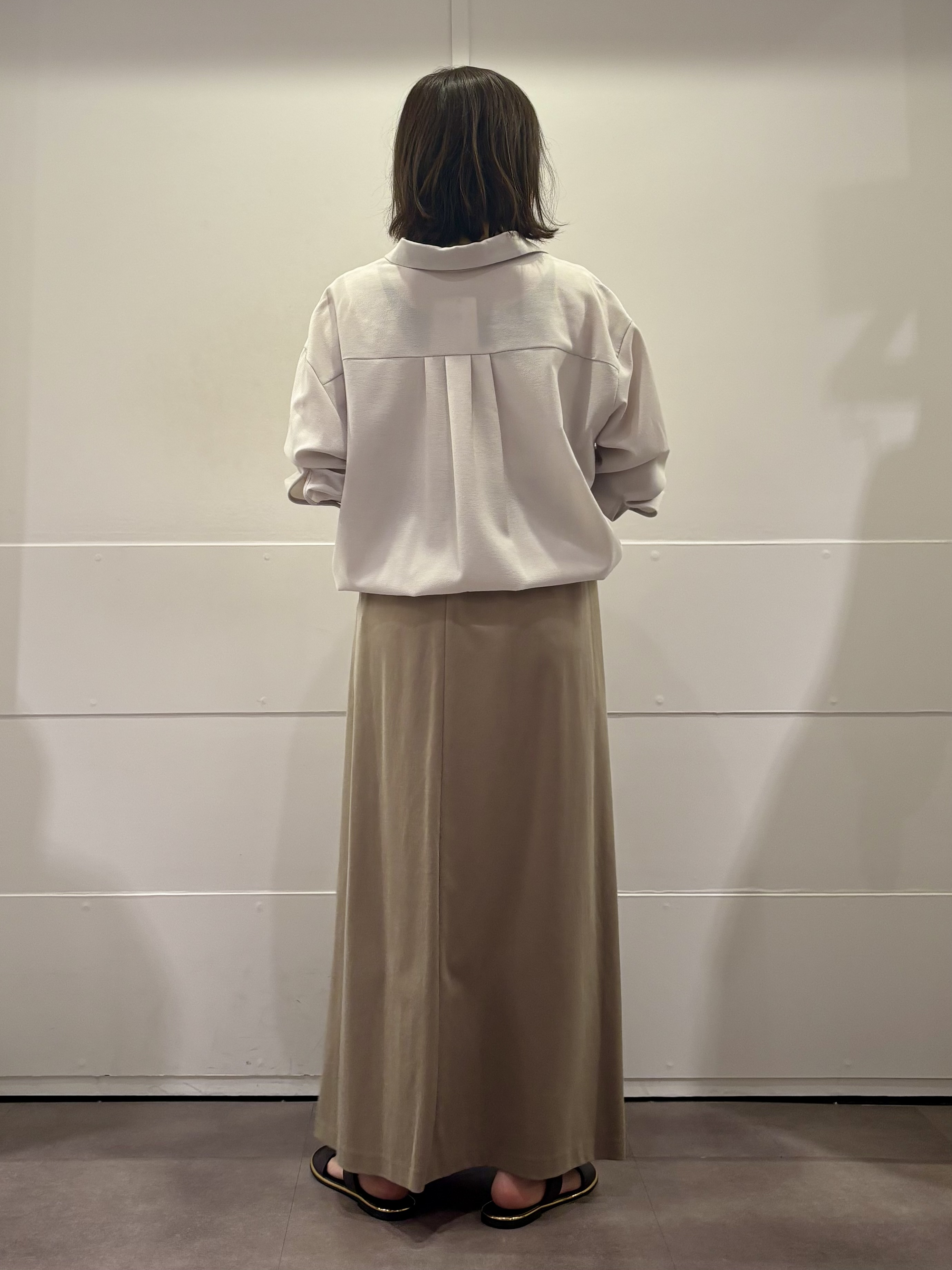 TOKOさんの「UNTITLED｜【セットアップ可/UVカット/接触冷感】エアリークールドロストシャツ」を使ったコーディネート