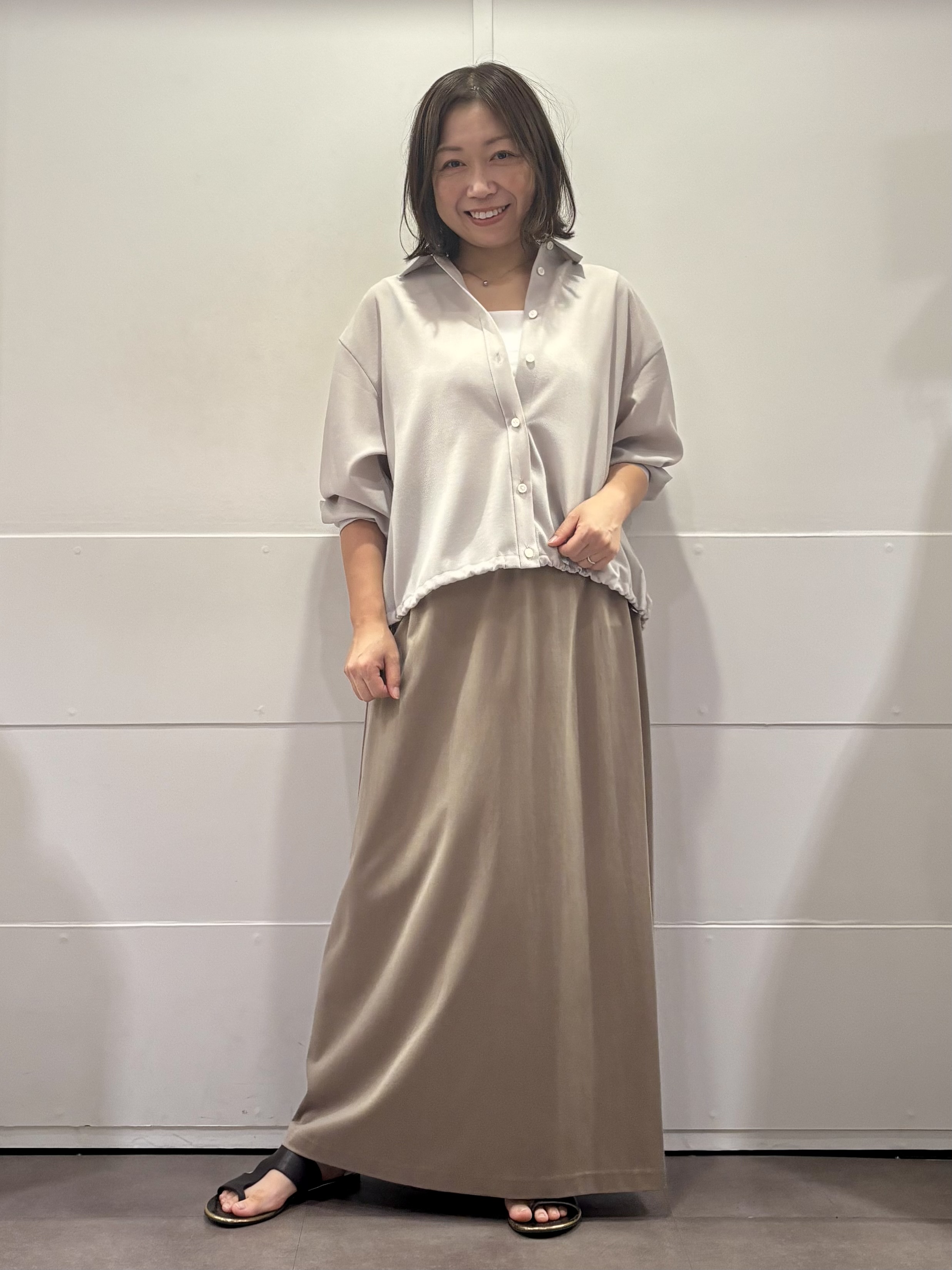 TOKOさんの「UNTITLED｜【セットアップ可/UVカット/接触冷感】エアリークールドロストシャツ」を使ったコーディネート