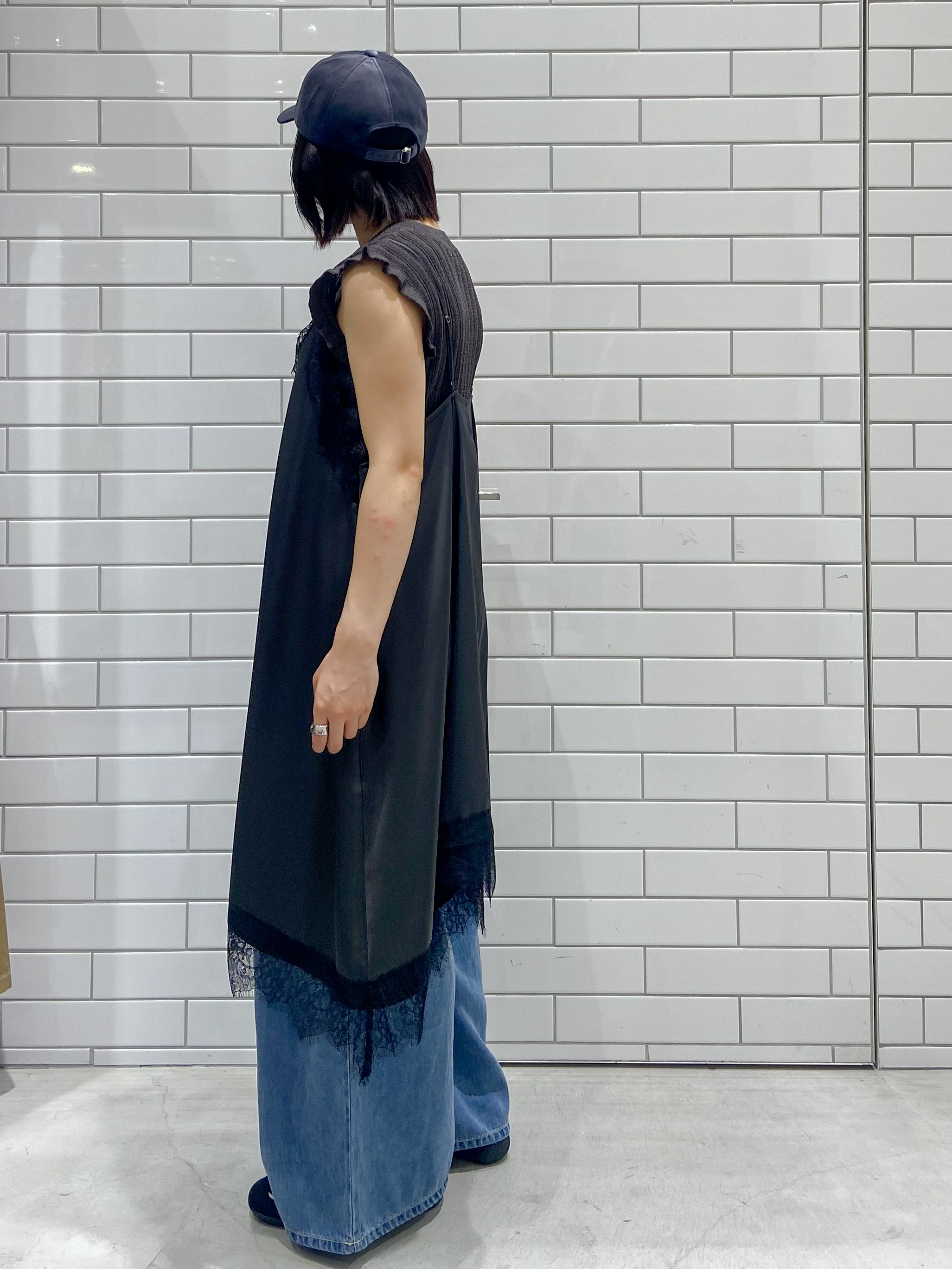kimiさんの「OPAQUE.CLIP｜ベロアロゴデザインキャップ」を使ったコーディネート