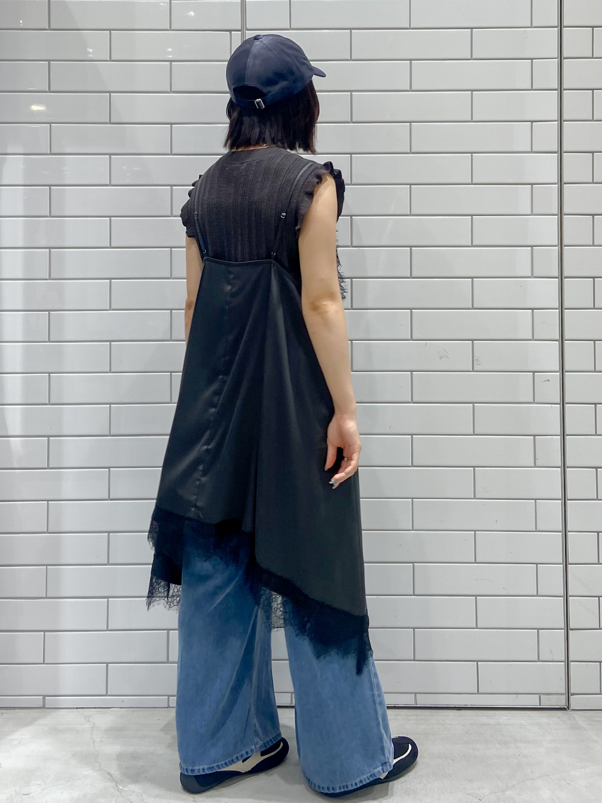 kimiさんの「OPAQUE.CLIP｜ベロアロゴデザインキャップ」を使ったコーディネート