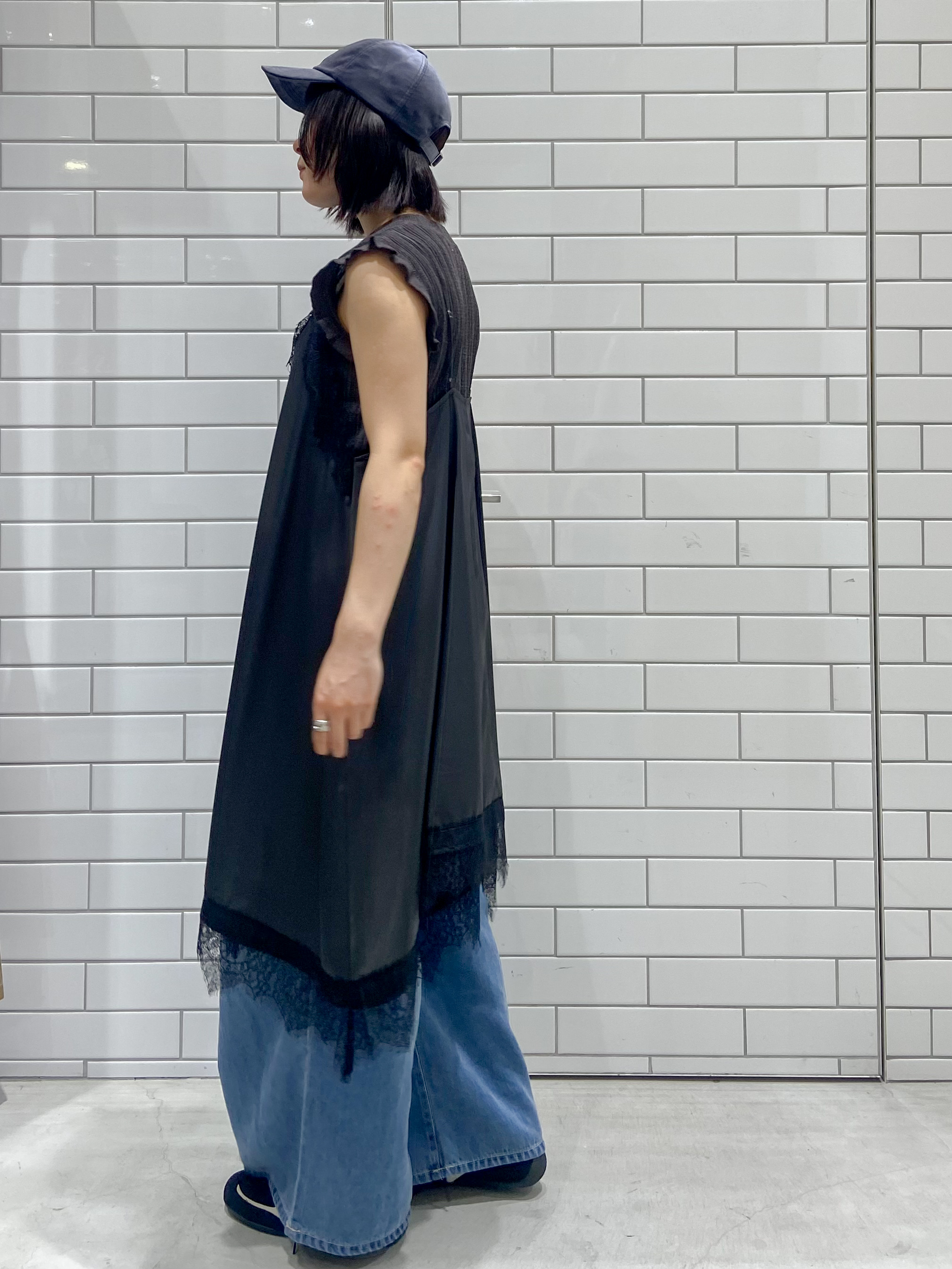 kimiさんの「OPAQUE.CLIP｜ベロアロゴデザインキャップ」を使ったコーディネート