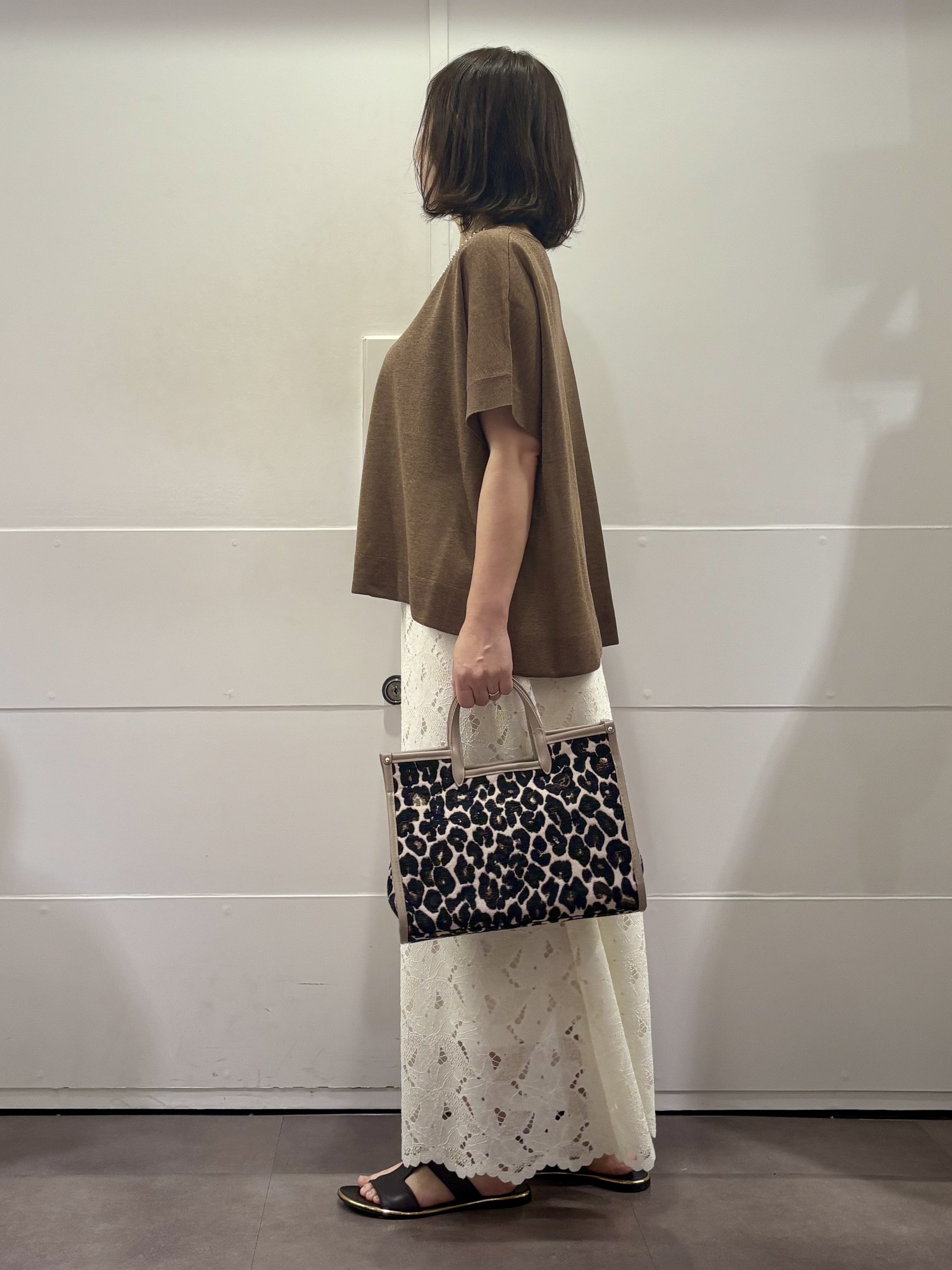 TOKOさんの「UNTITLED｜【アンサンブル可/品のある透け感】Tシャツ風ニットトップス」を使ったコーディネート