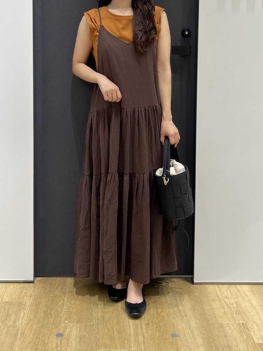 Minaさんの「Dessin｜【接触冷感/UVカット】美光沢ノースリーブカットソー」を使ったコーディネート