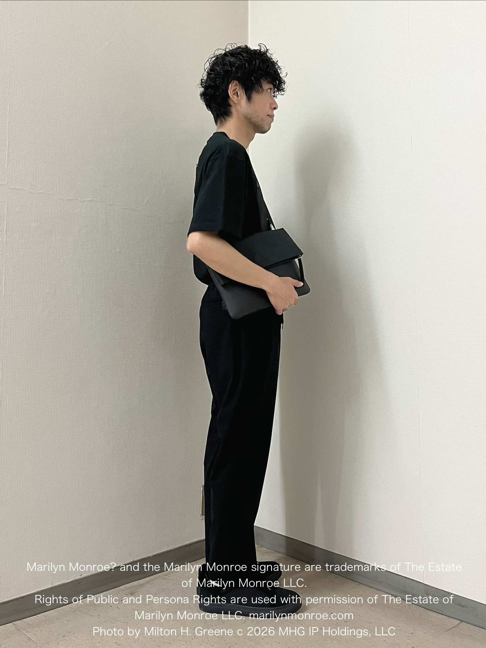 URAさんの「TAKEO KIKUCHI｜【別注】マリリン・モンロー/フォトTシャツ」を使ったコーディネート