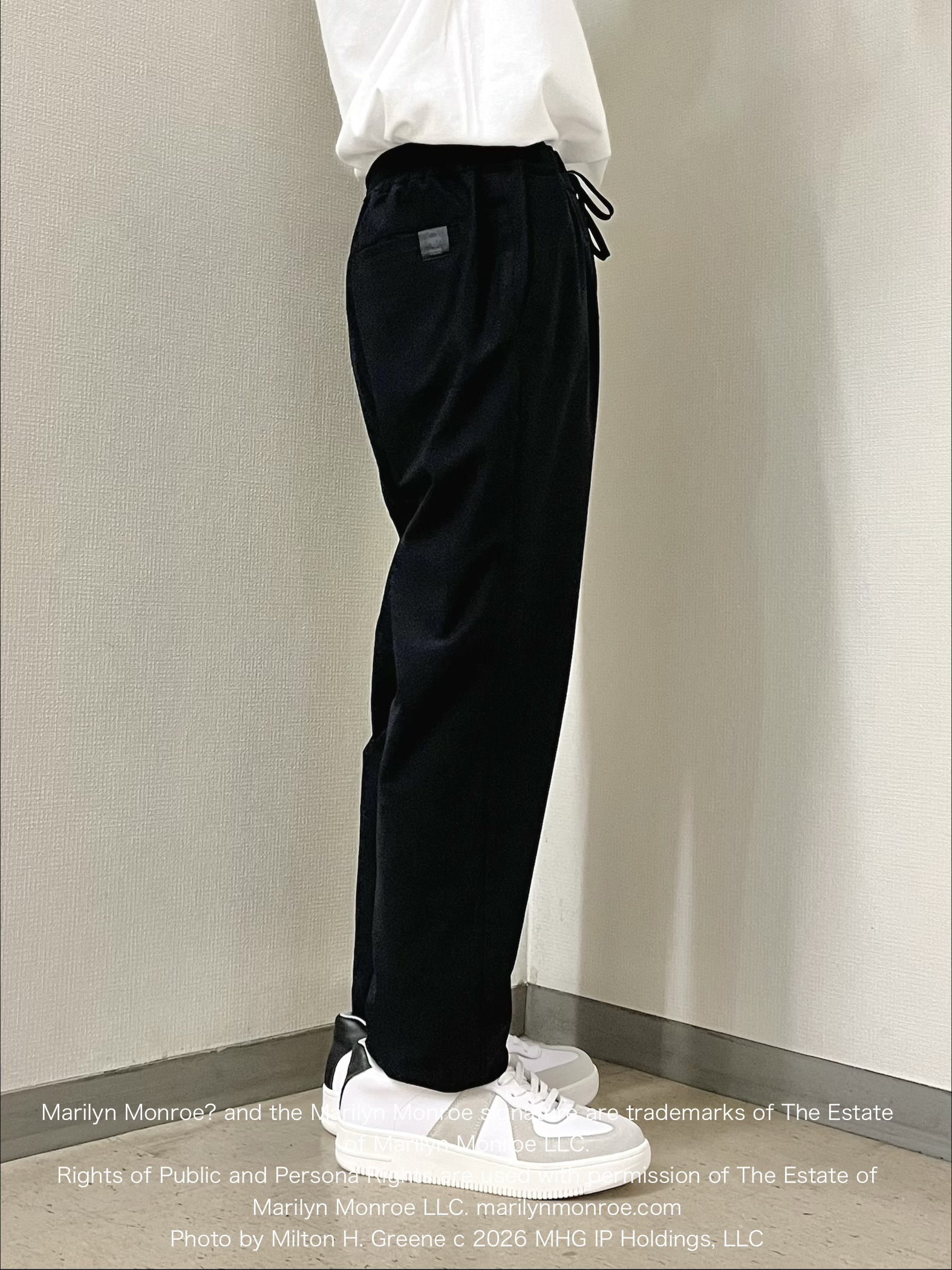 URAさんの「TAKEO KIKUCHI｜【別注】マリリン・モンロー/フォトTシャツ」を使ったコーディネート