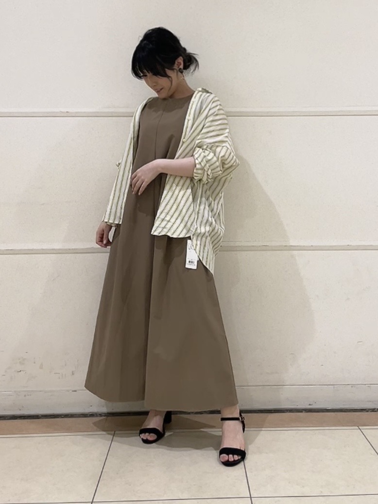 watanabeさんの「UNTITLED｜ストライプシャツ」を使ったコーディネート