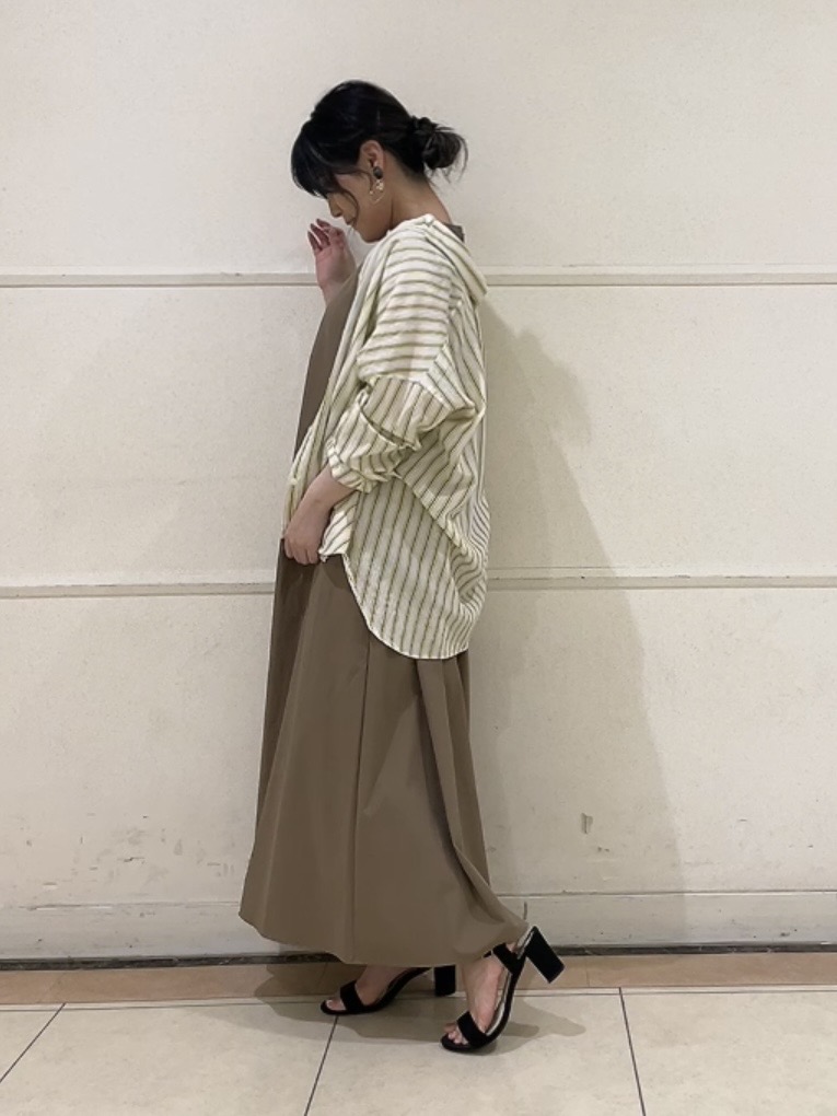 watanabeさんの「UNTITLED｜ストライプシャツ」を使ったコーディネート