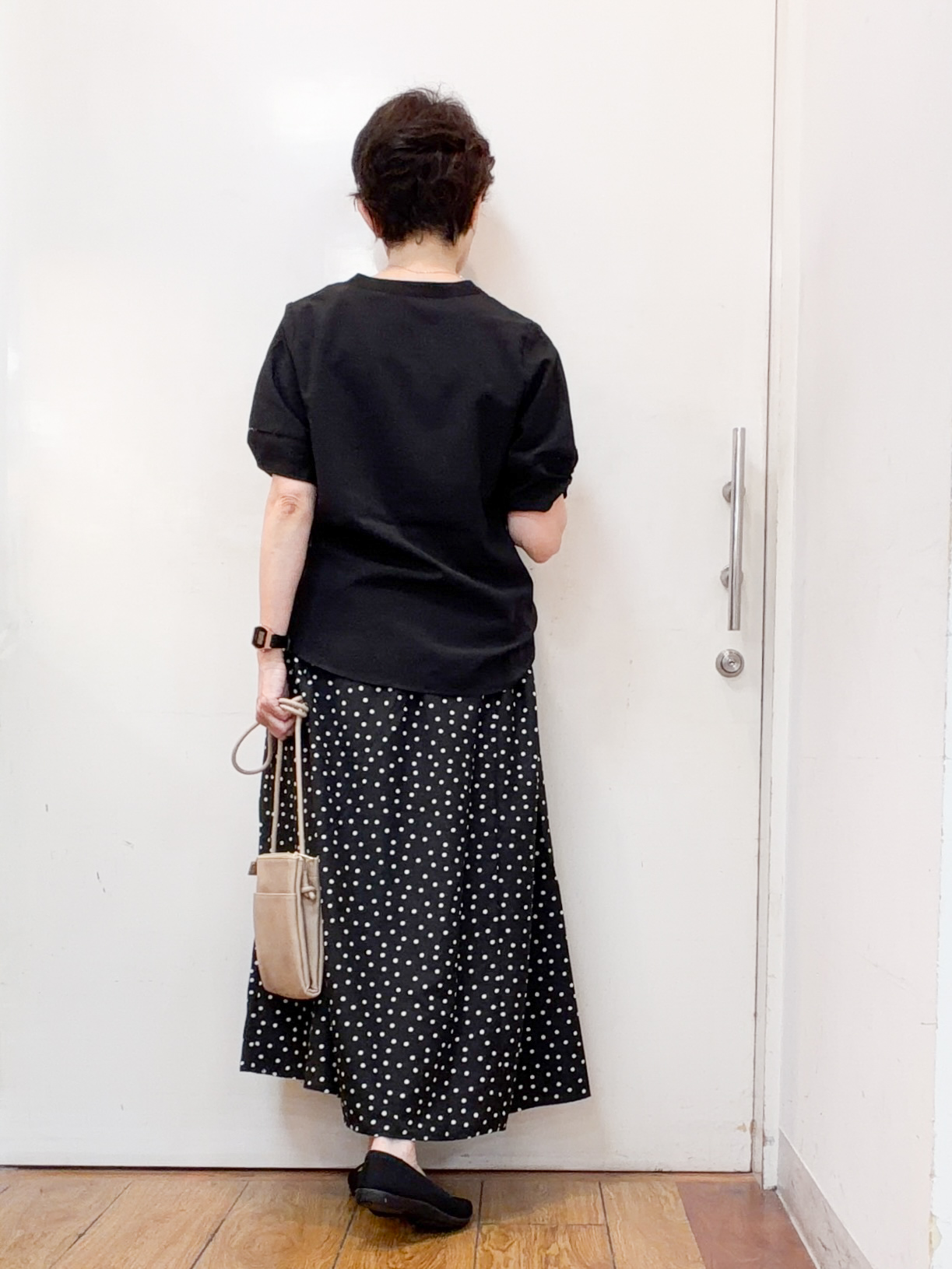 みぃさんの「SHOO･LA･RUE｜【洗濯後しわになりにくい/インせずきまる】お袖のハシゴレースが涼やかな印象 麻調スキッパーブラウス」を使ったコーディネート