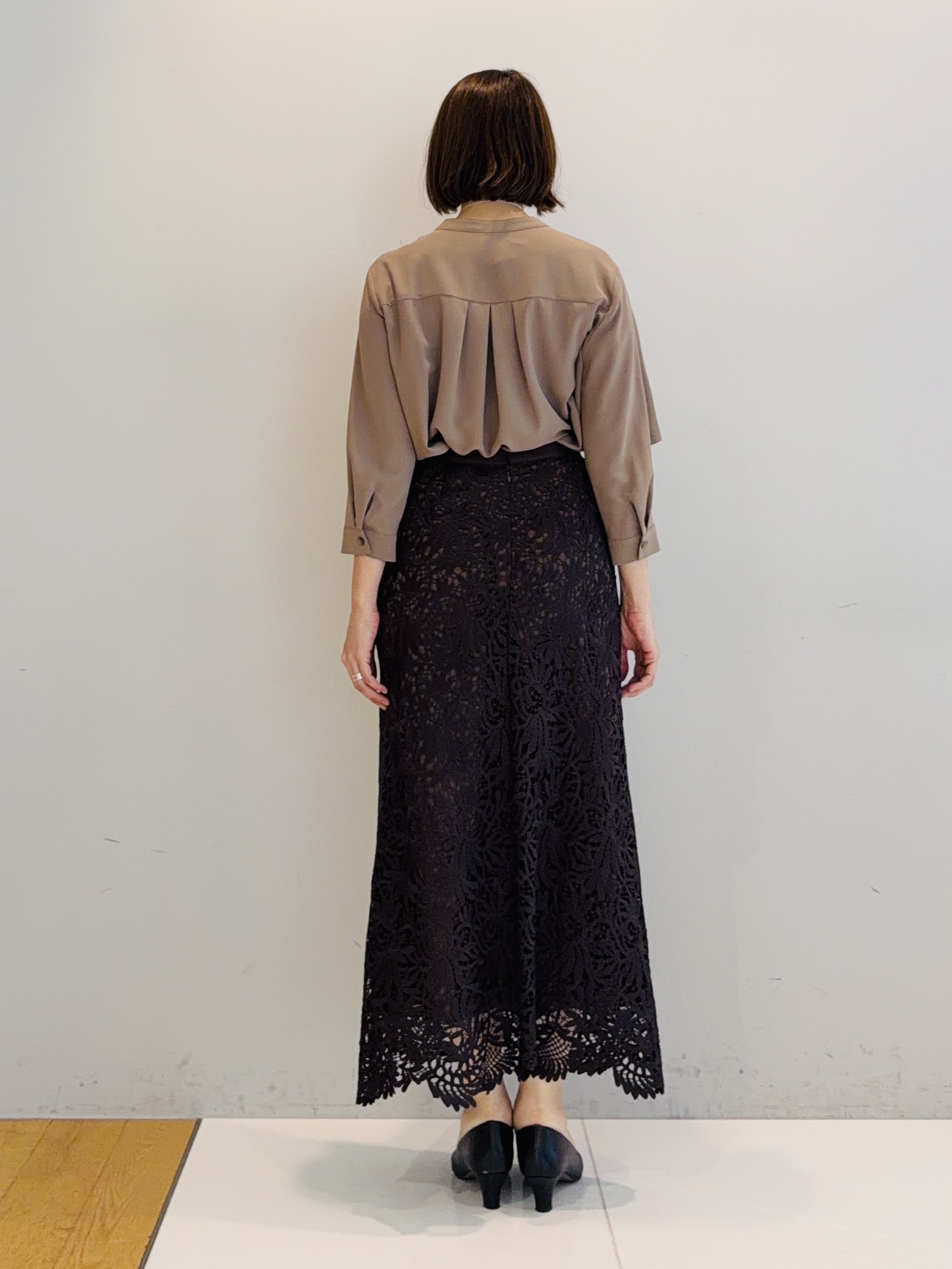 murayamaさんの「INDIVI｜【新作登場！着る日傘】 ケープ風ブラウス」を使ったコーディネート
